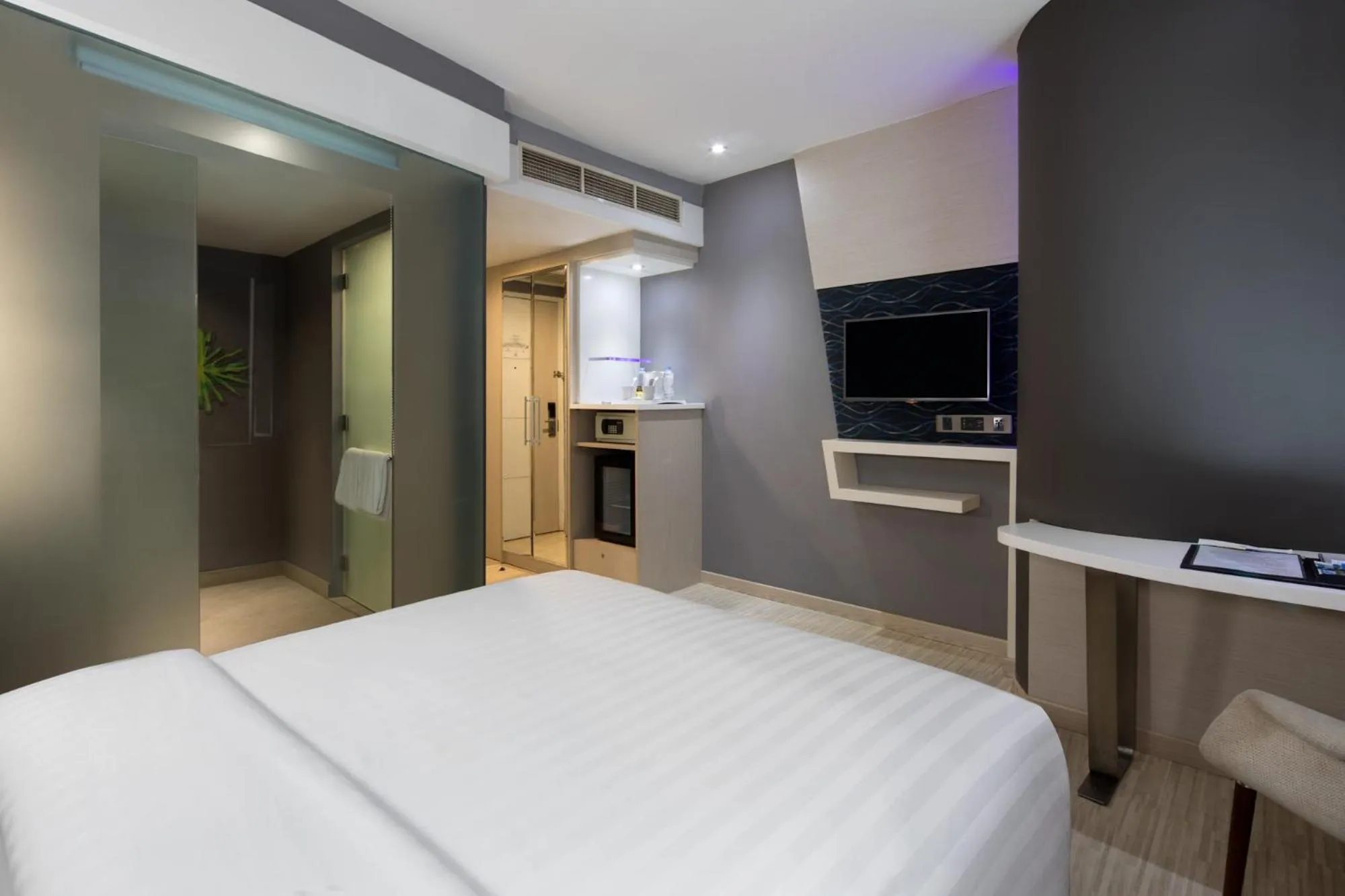 Bedroom, Bed in Golden Boutique Hotel Kemayoran