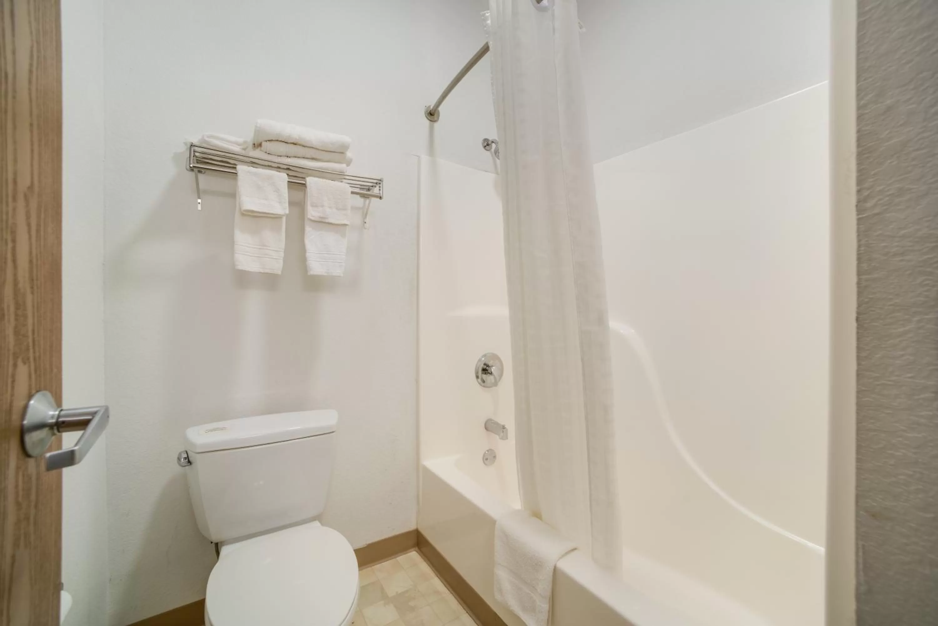 Standard King Room - Smoking in Knights Inn New Florence