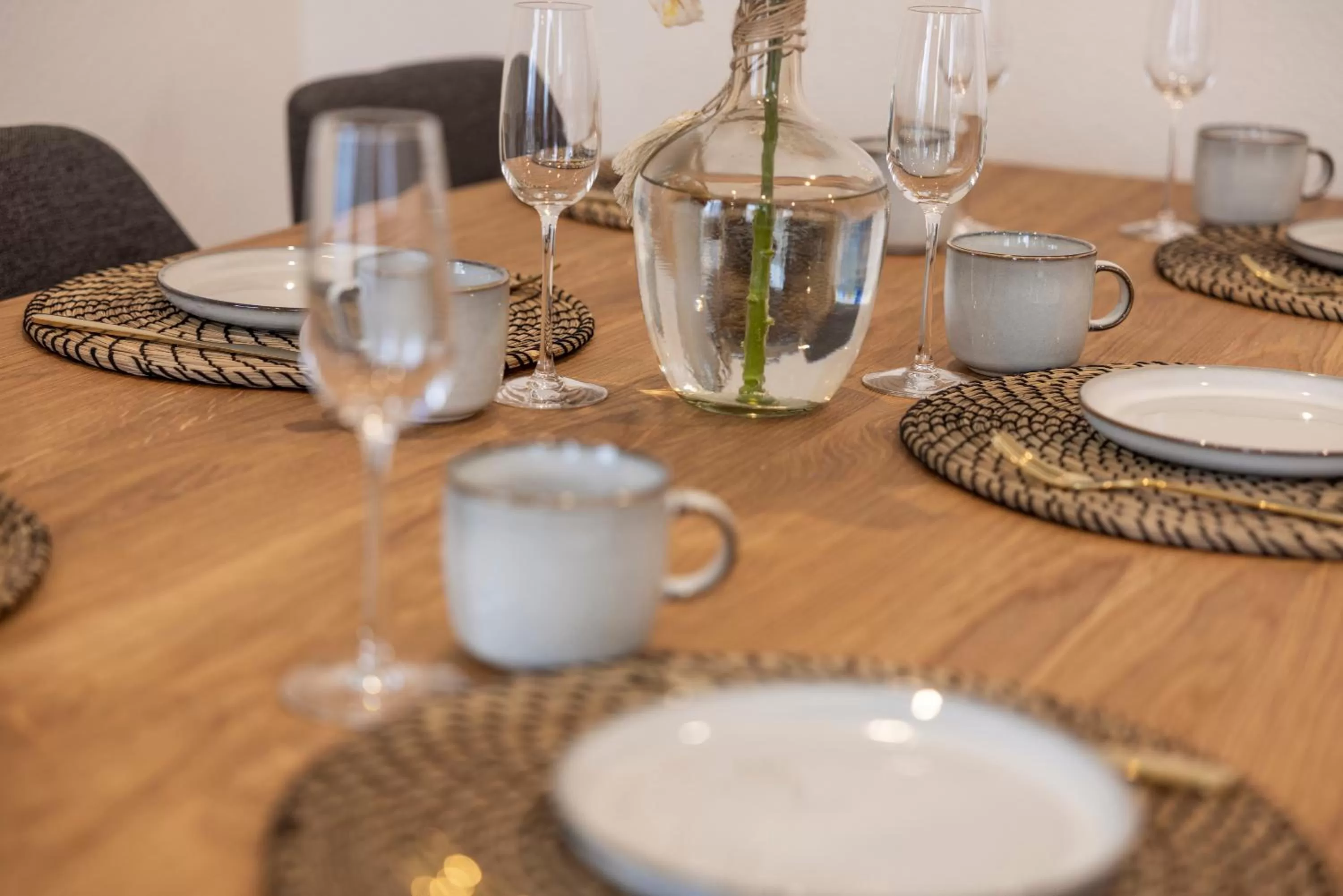 Dining area in EH Apartments Jupiter