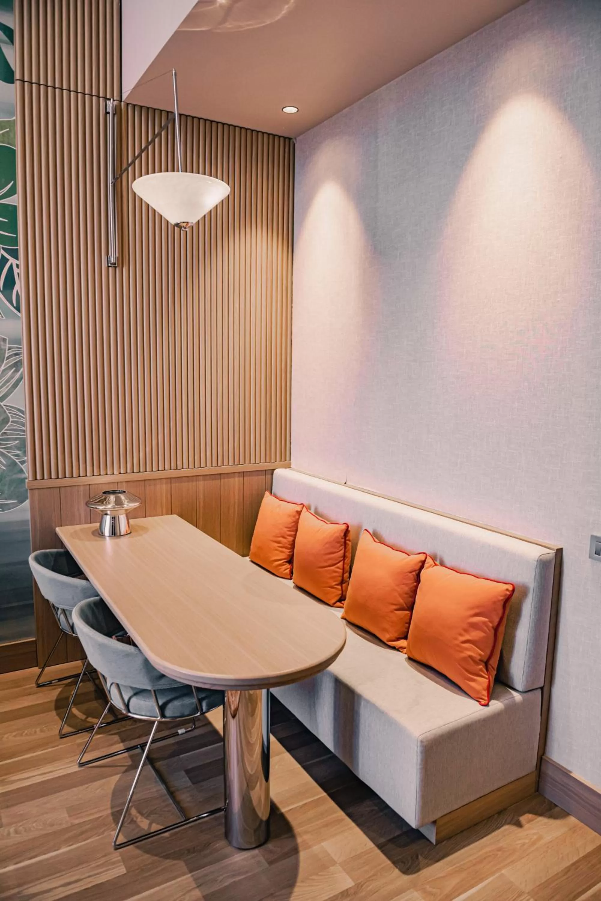 Living room in KARAVANSARAY Turkistan Harbour Hotel -FLYING THEATRE ACCESS