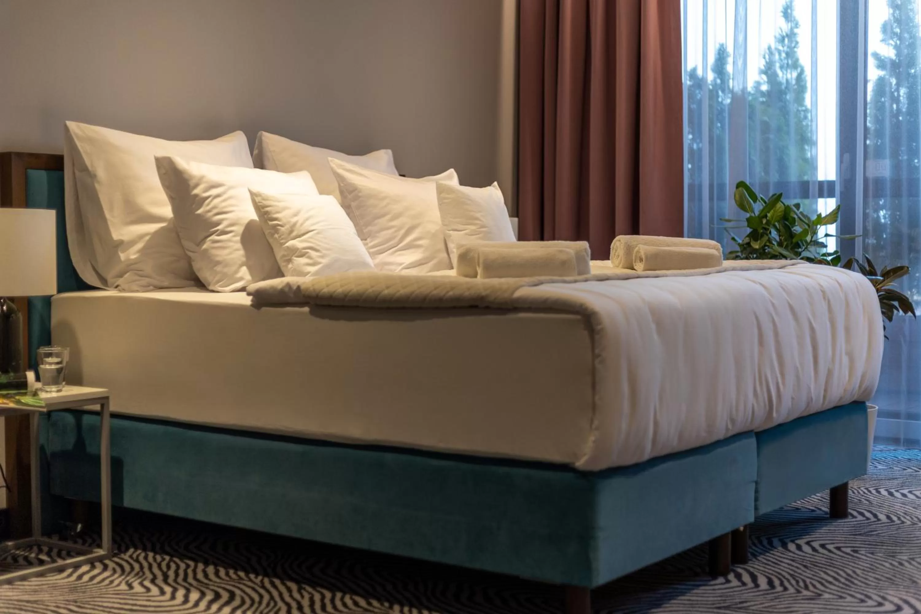 Bed in Hotel Zoo by Afrykarium Wroclaw