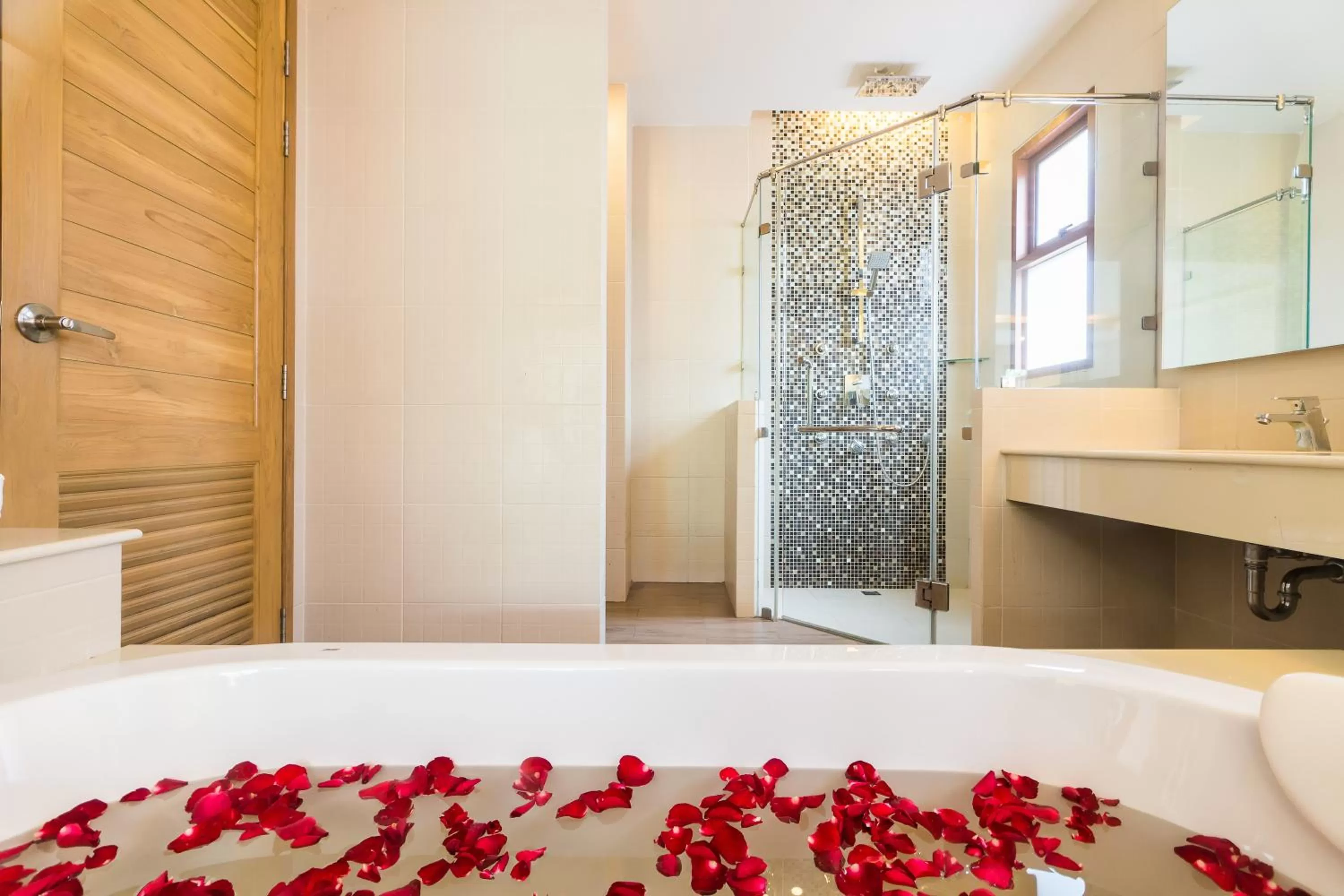 Shower in Ayrest Hua Hin Hotel