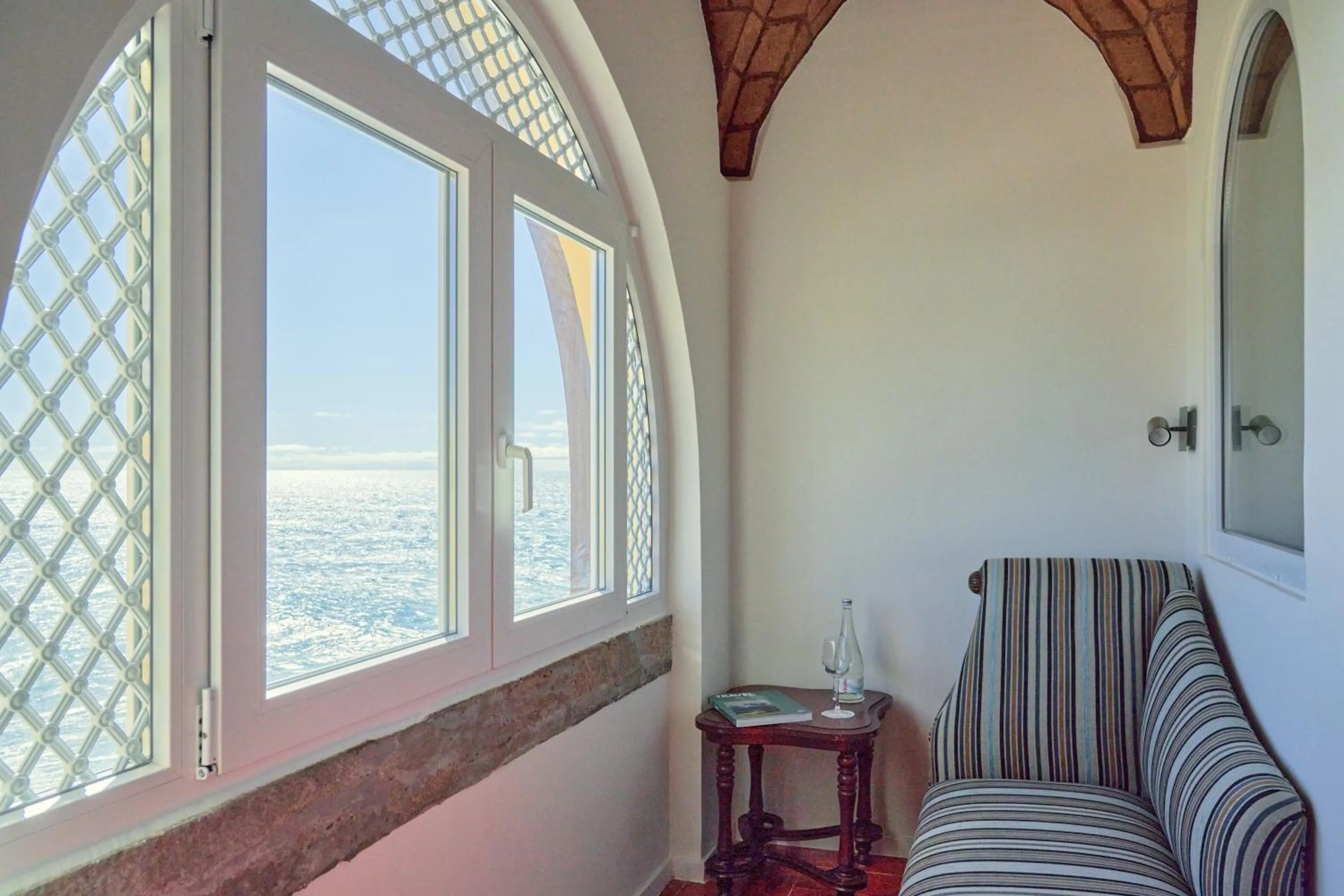 Bedroom in Hotel Fortaleza do Guincho Relais & Châteaux
