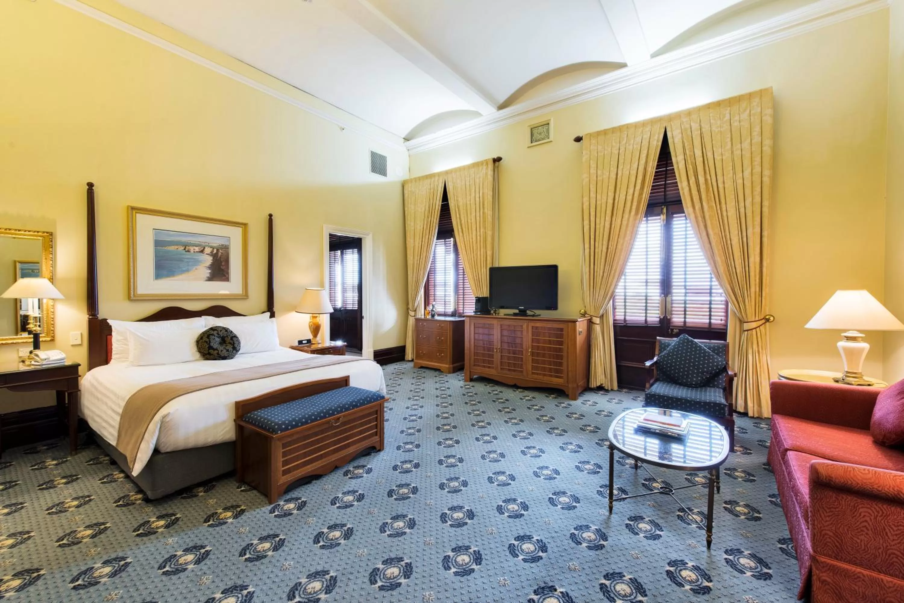 TV and multimedia, Bed in Treasury Brisbane