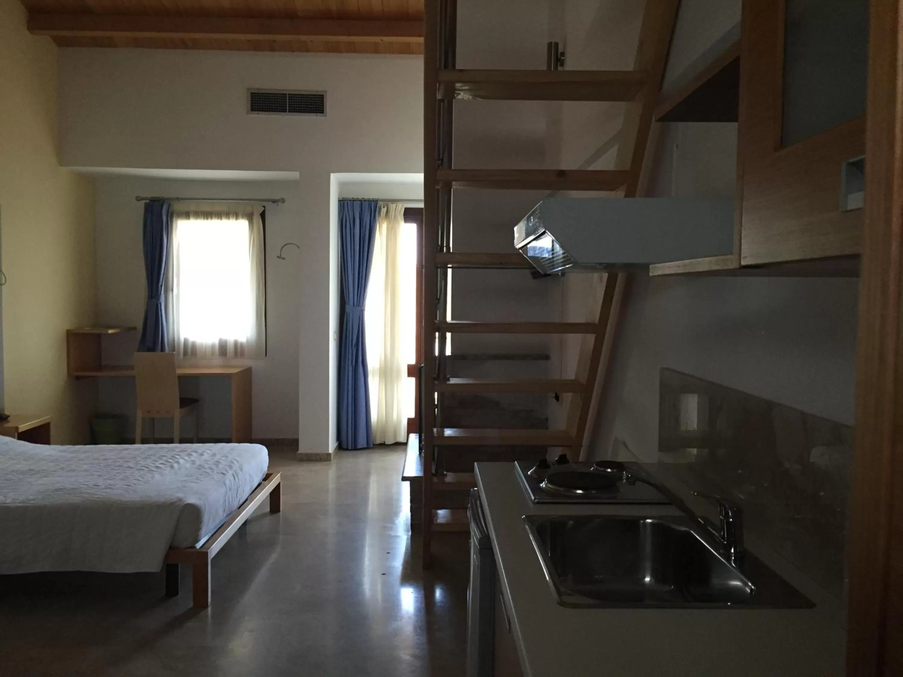 Kitchen or kitchenette in Hani Inn