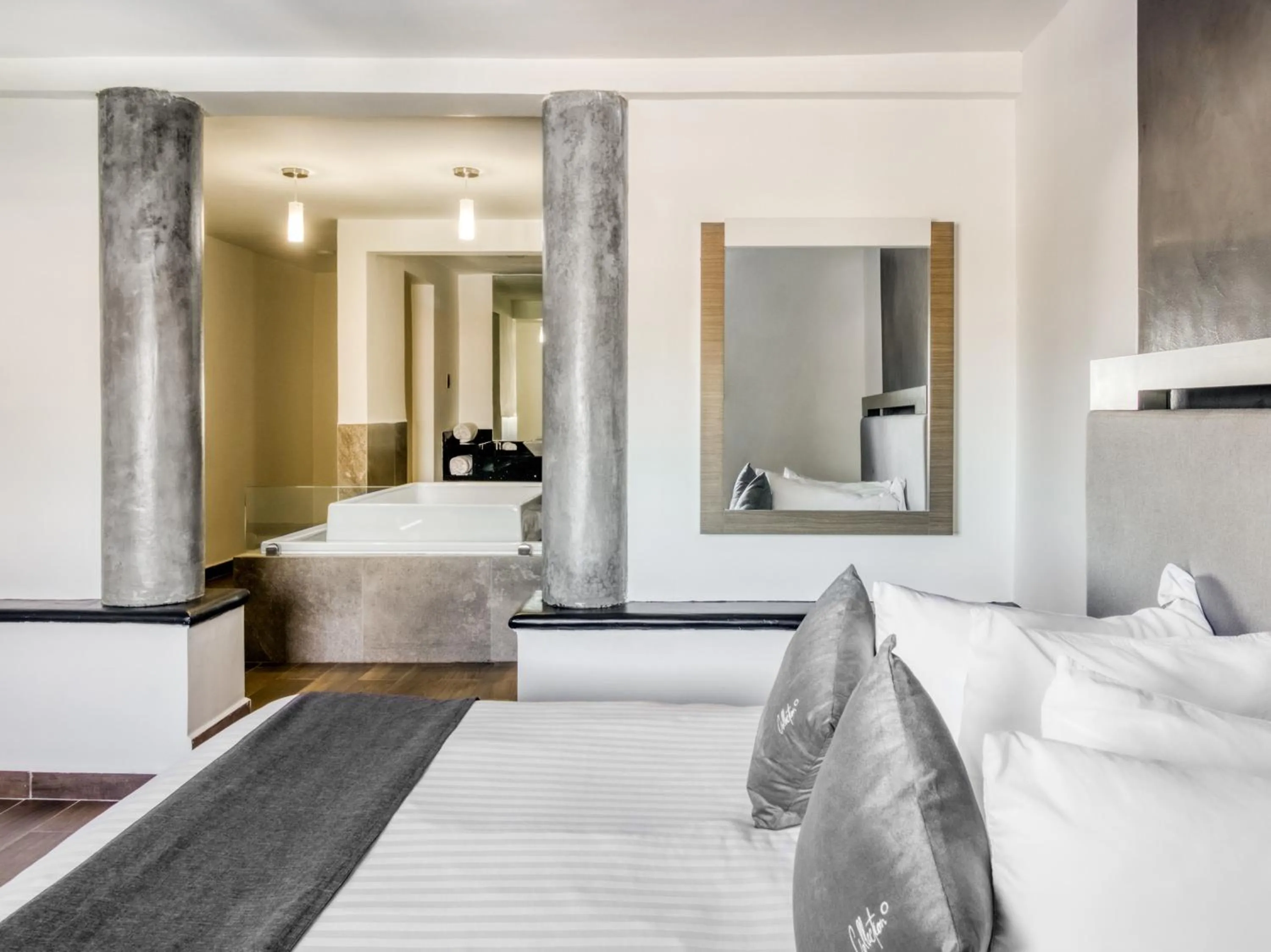 Bedroom, Bed in VN Hotel