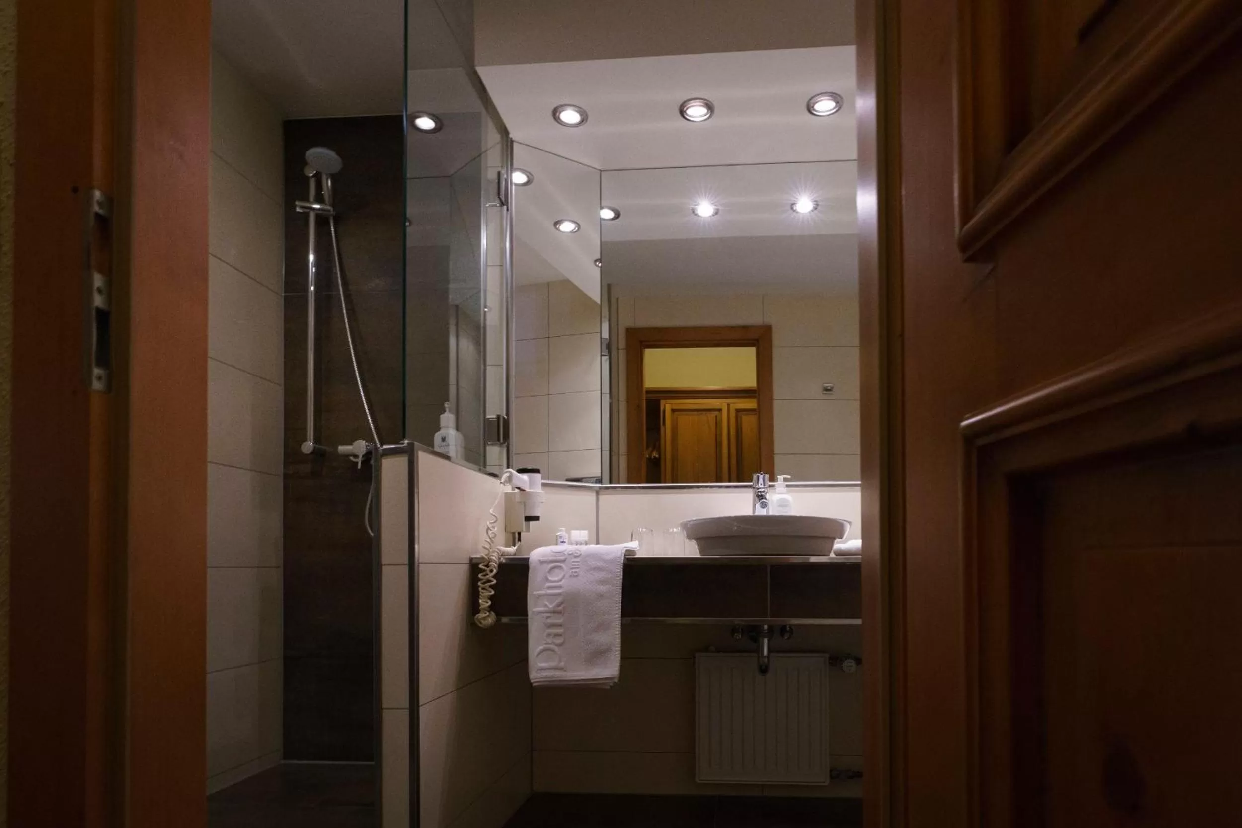 Shower in Parkhotel am Soier See