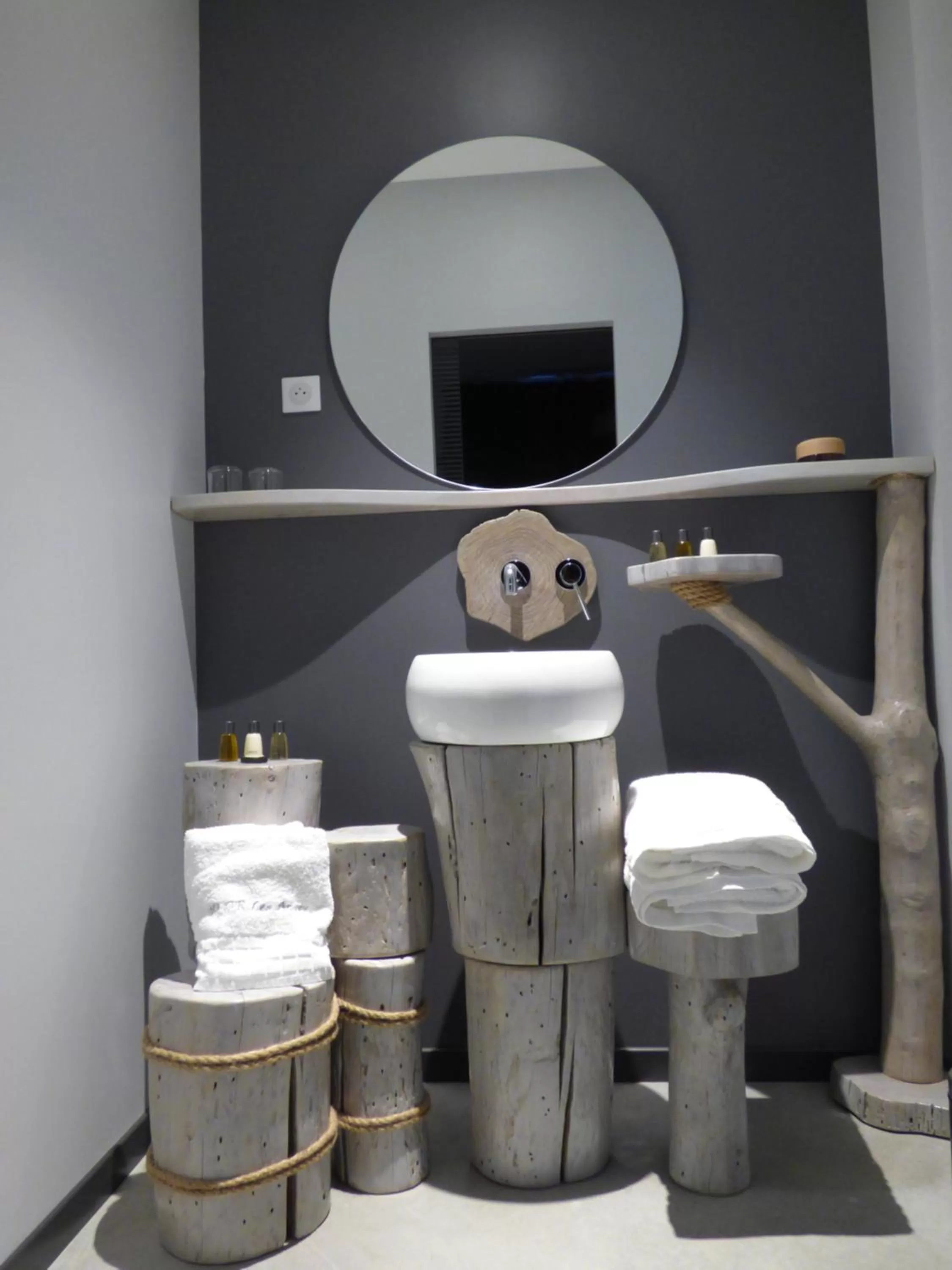 Communal lounge/ TV room in D'OR Les Anges