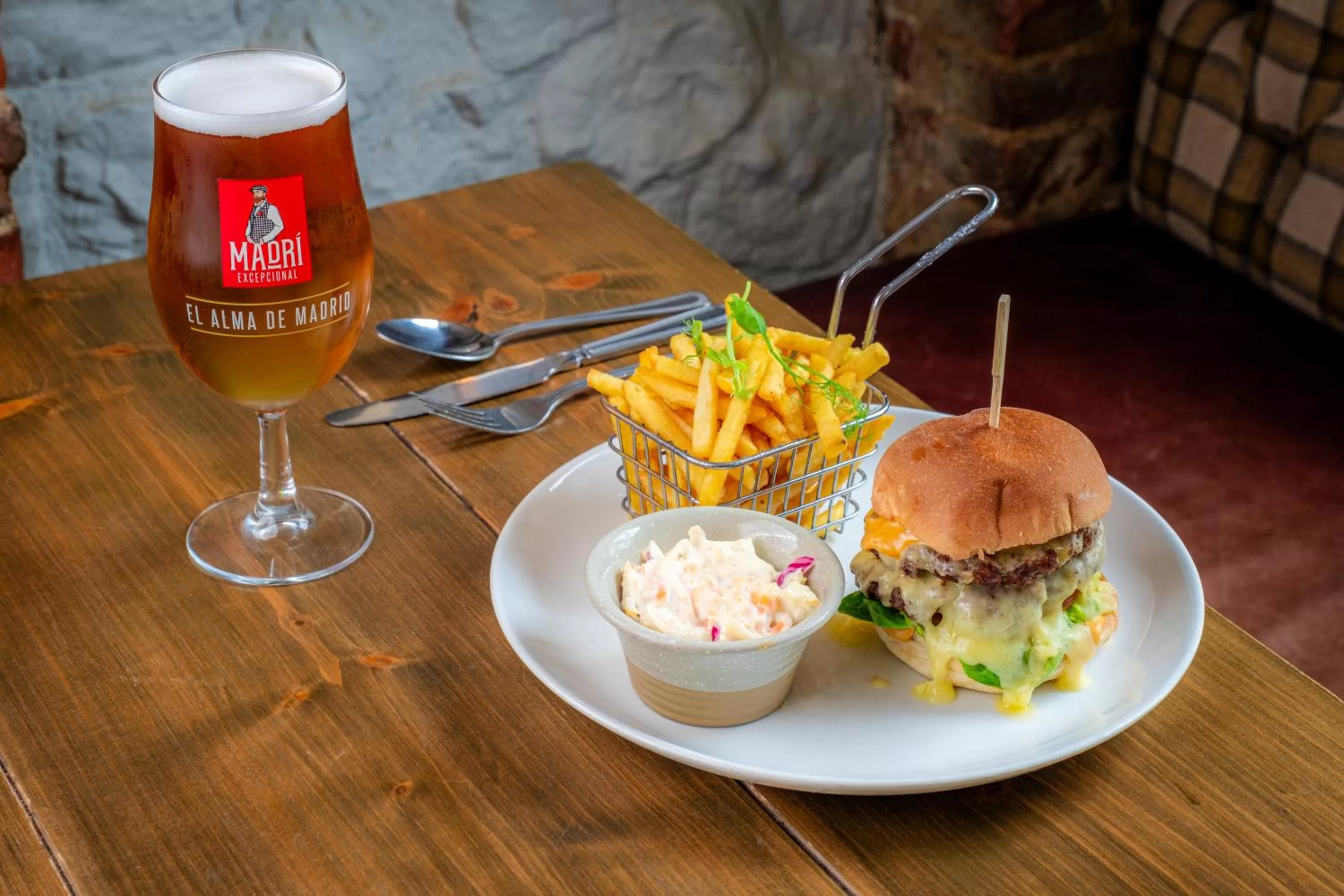 Food and drinks in The George Hotel