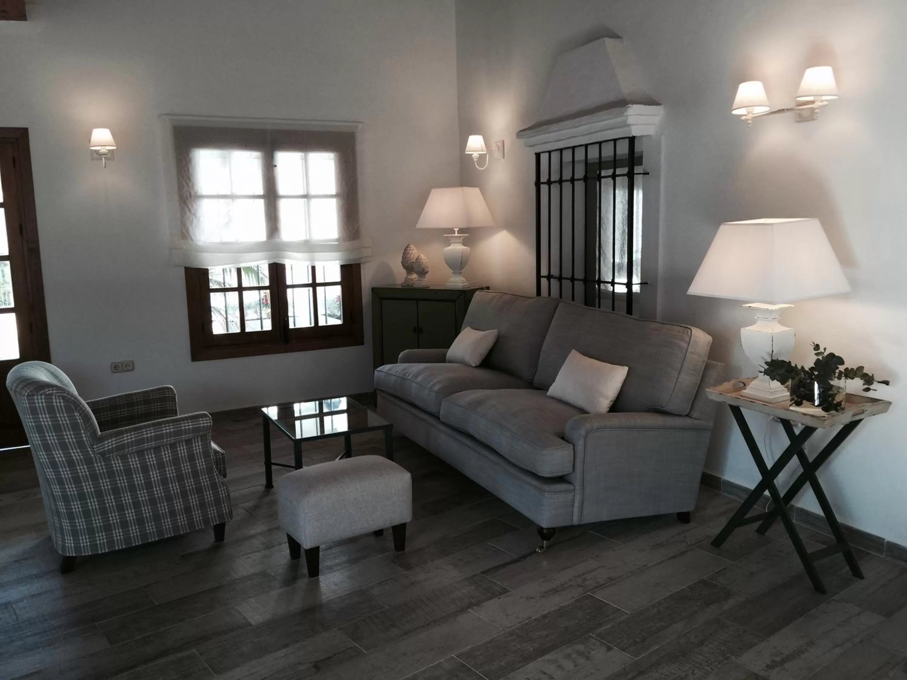 Communal lounge/ TV room, Seating Area in Alhaurin Golf Hotel