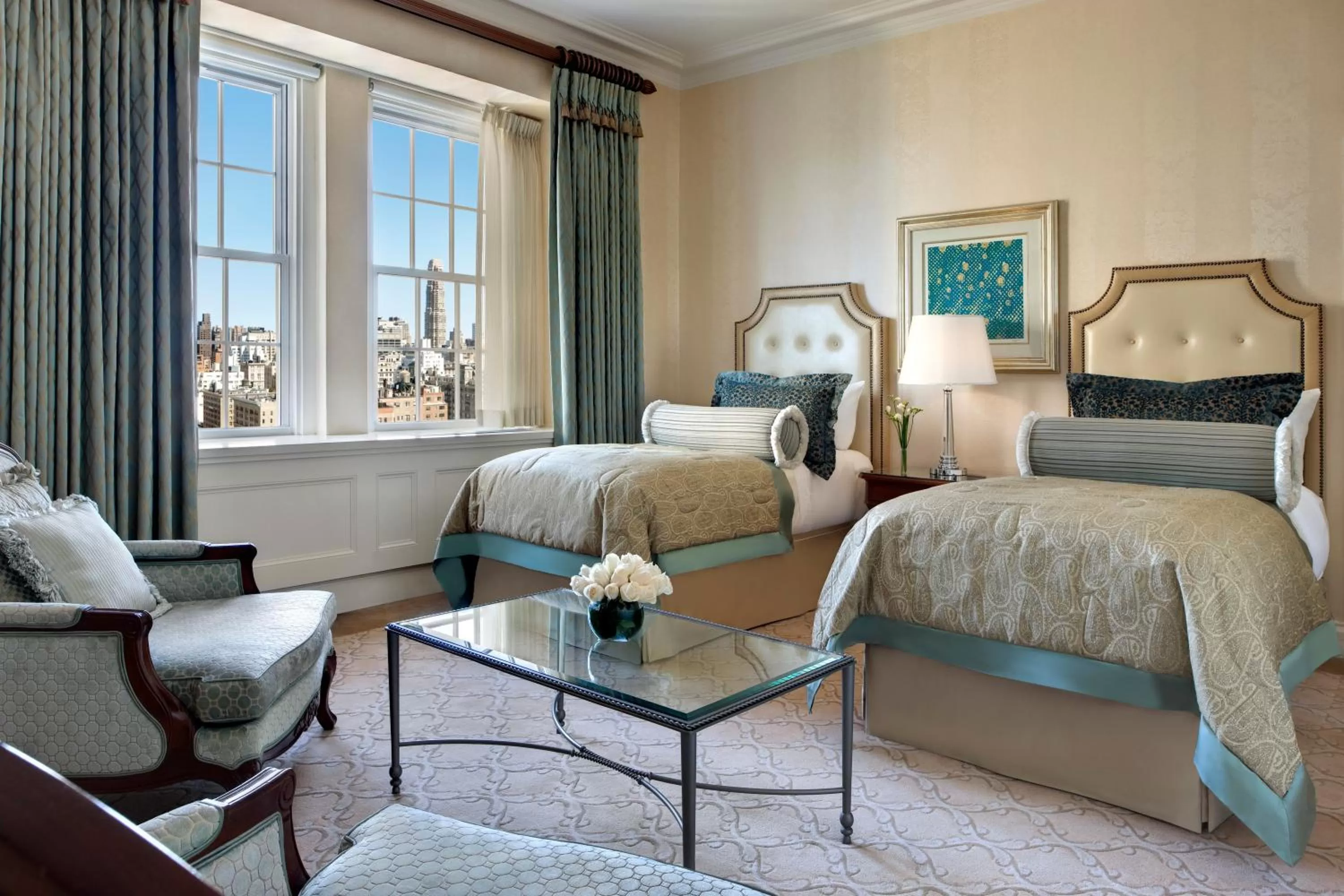 Bedroom, Bed in The Pierre, A Taj Hotel, New York