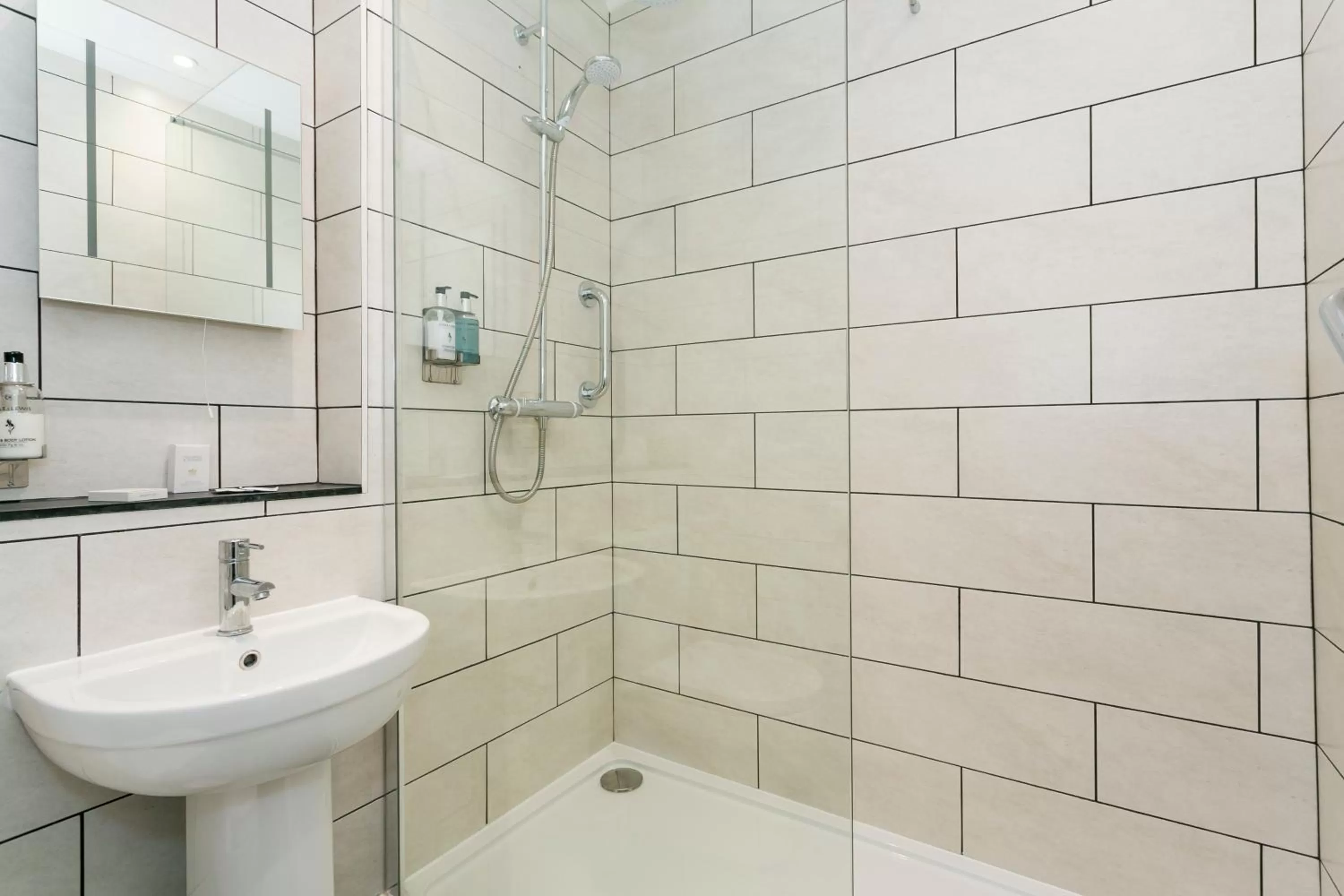 Bathroom in Deans Place Hotel