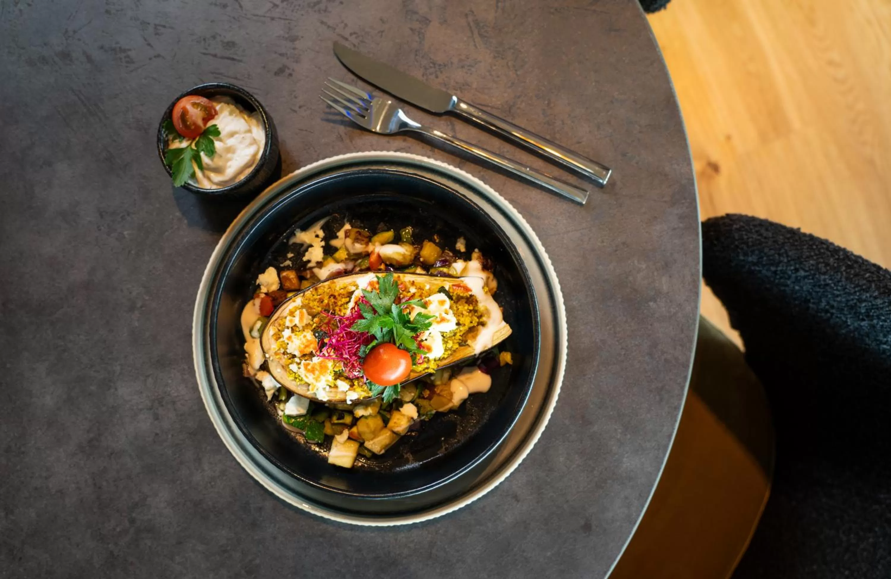 Restaurant/places to eat in Leonardo Royal Hotel Cologne Bonn Airport