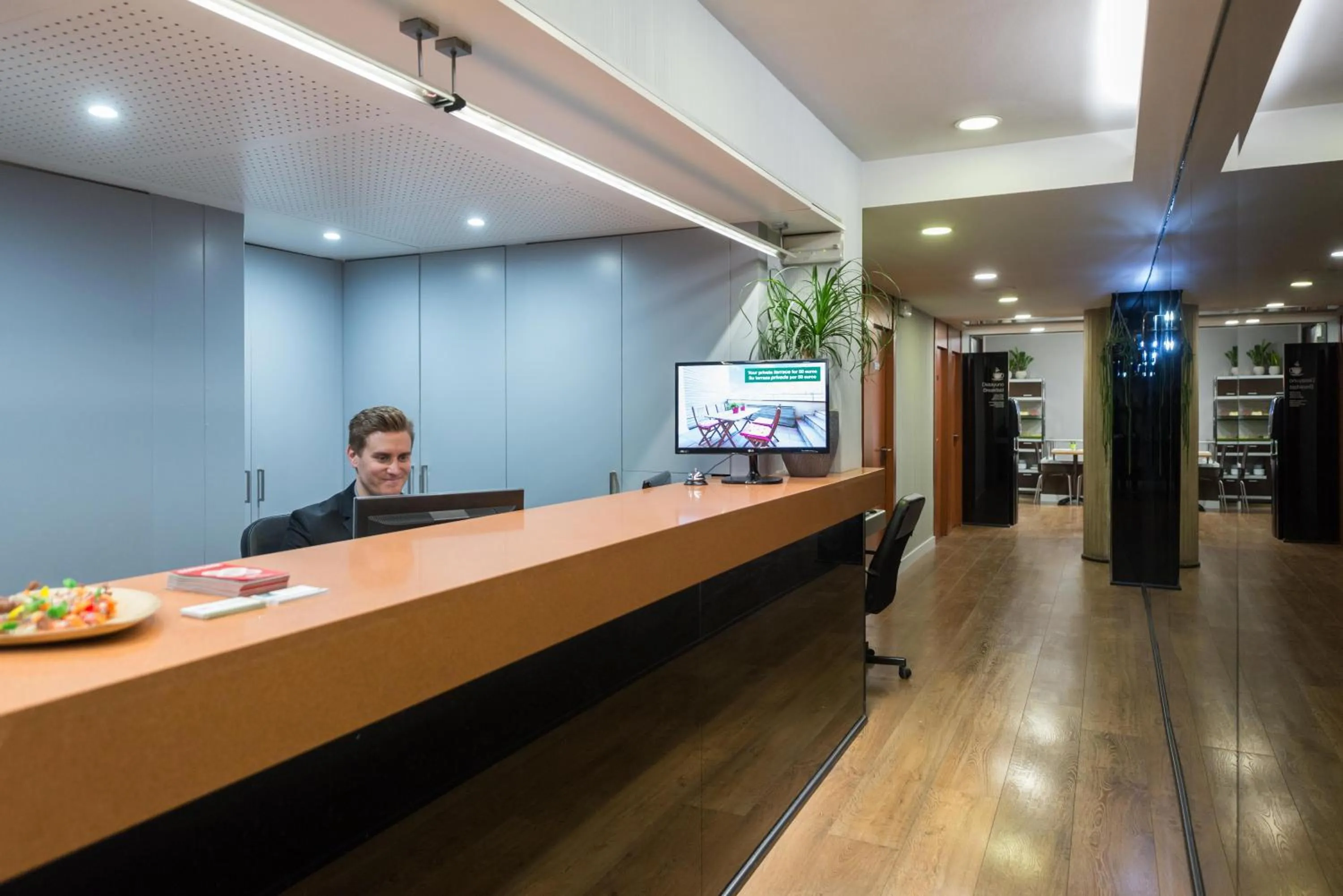 Lobby or reception in Senator Barcelona Apartments