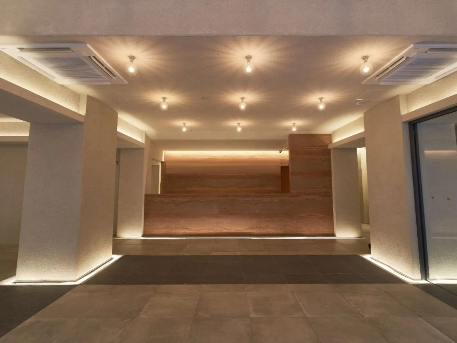 Lobby or reception in Hotel Meriken Port Kobe Motomachi