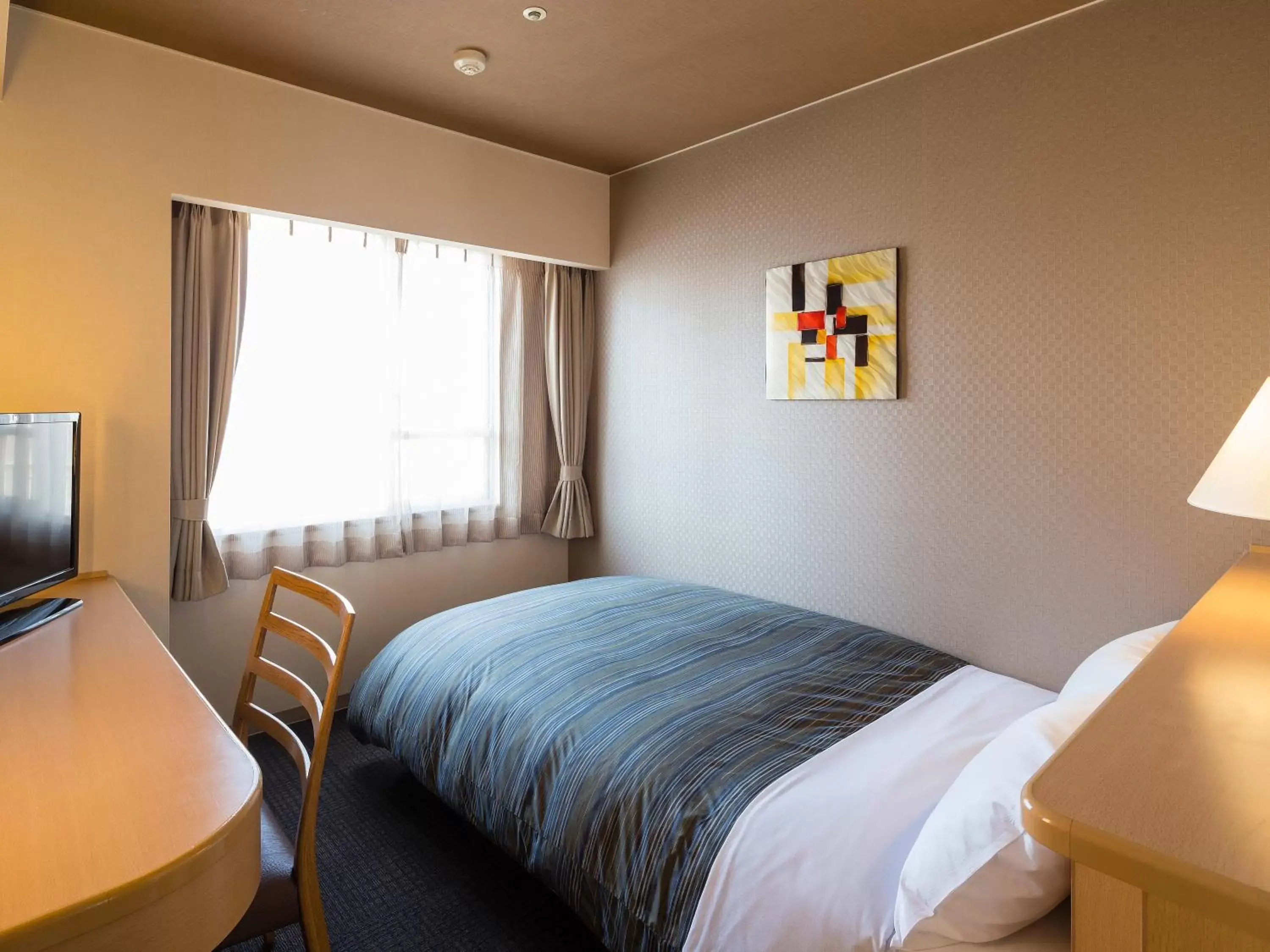Double Room with Small Double Bed - Non-Smoking in Himeji Castle Grandvrio Hotel Double Room with Small Double Bed - Non-Smoking in Himeji Castle Grandvrio Hotel