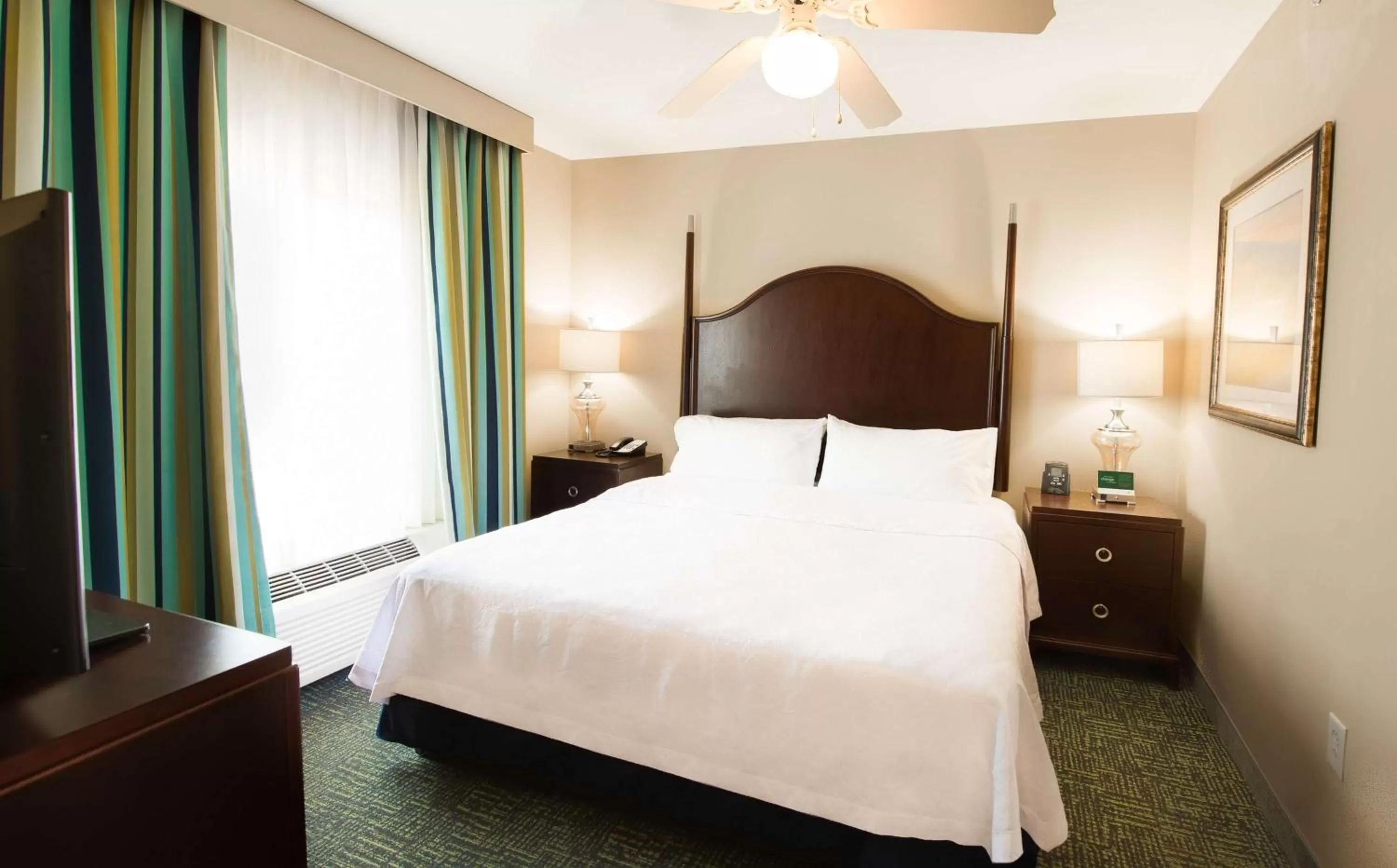 Premium One-Bedroom King Suite with Balcony - Non-Smoking in Homewood Suites by Hilton Davidson