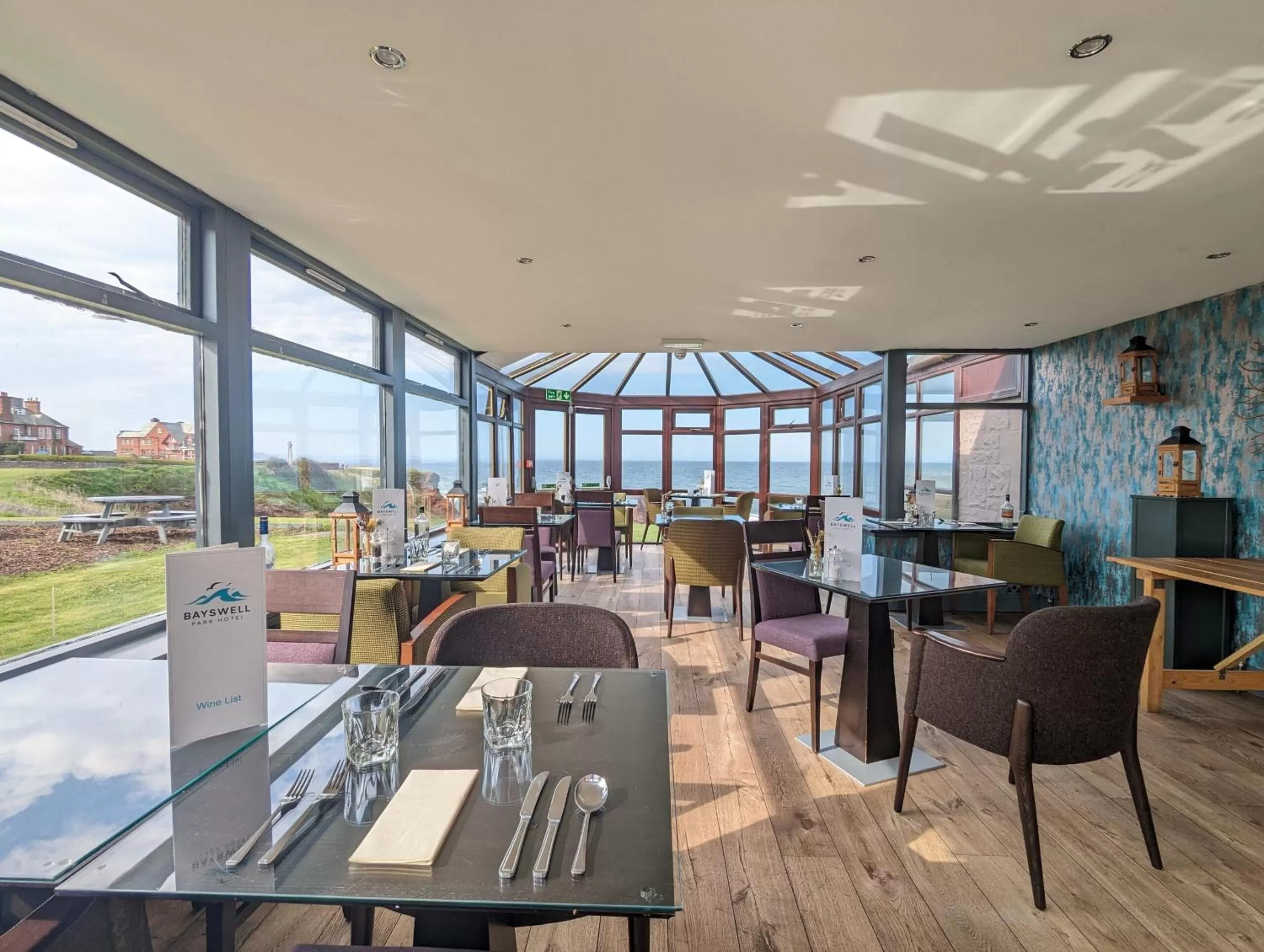 Restaurant/places to eat in Bayswell Park Hotel
