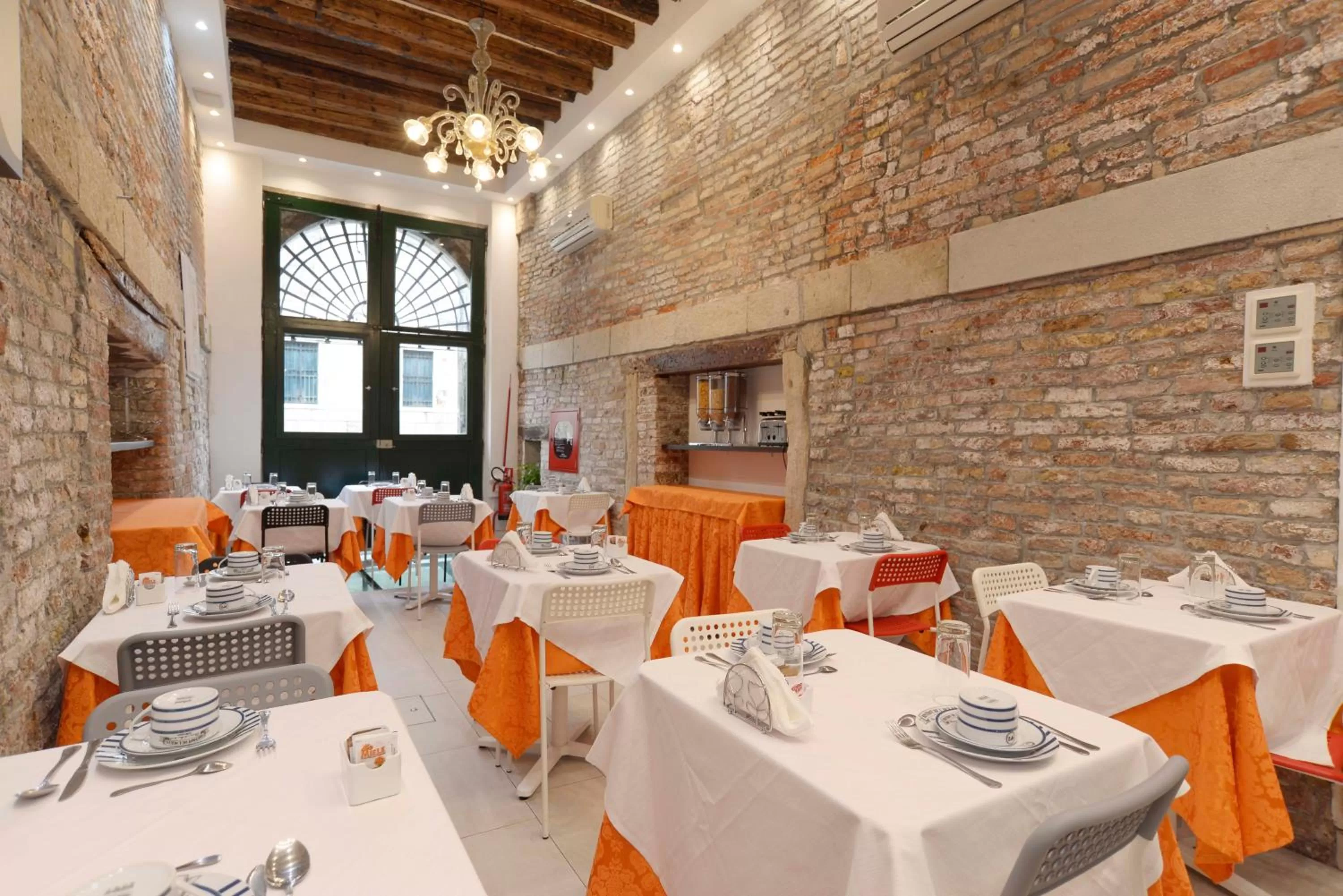 Breakfast in Al Mascaron Ridente