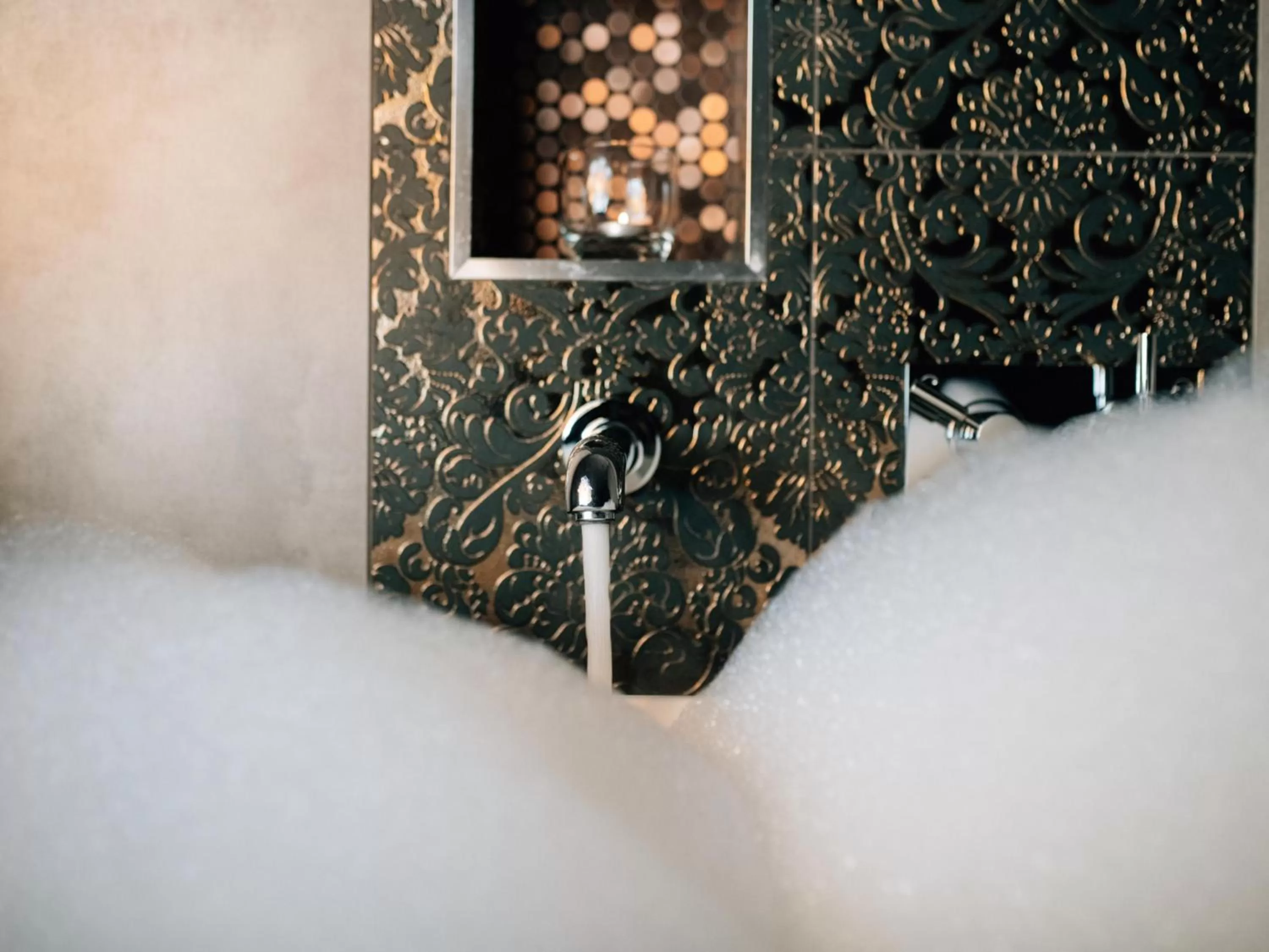 Bathroom in Clandeboye Lodge Hotel