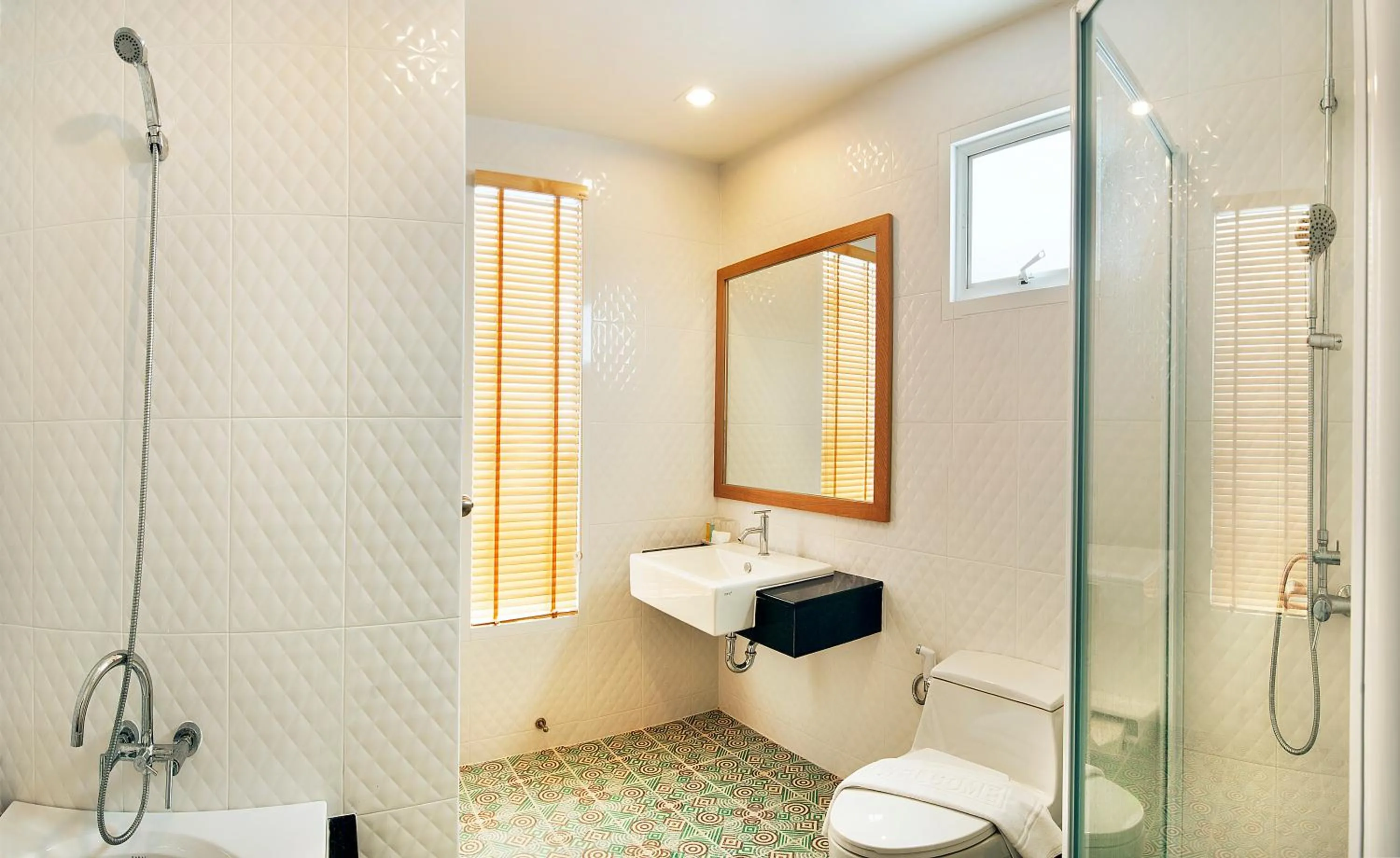Bathroom in Ratana Hotel Rassada, PHUKET TOWN- SHA Extra Plus