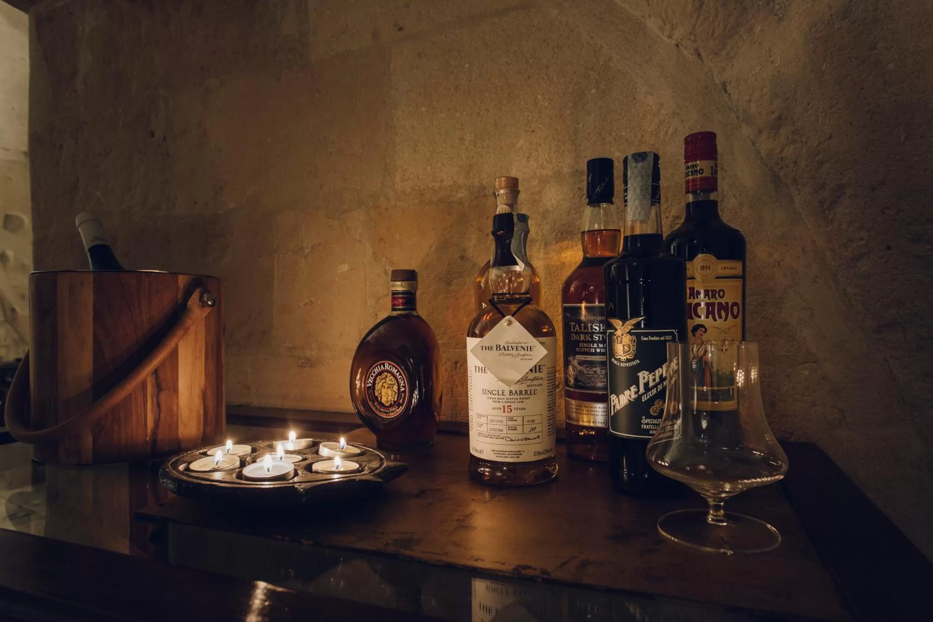 Lounge or bar in Il Palazzotto I Residence & Winery