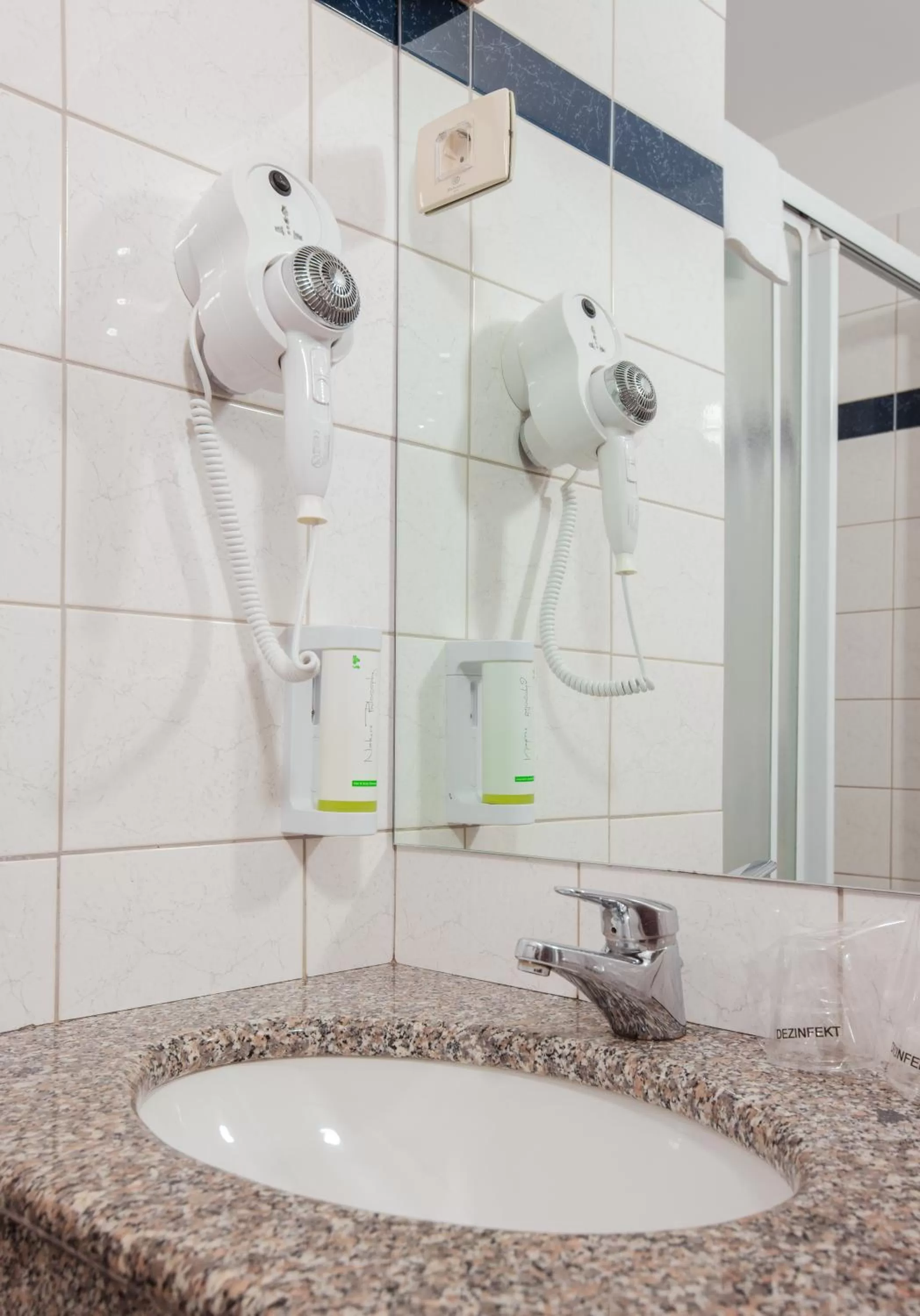 Bathroom in Belvedere Resort Hotels