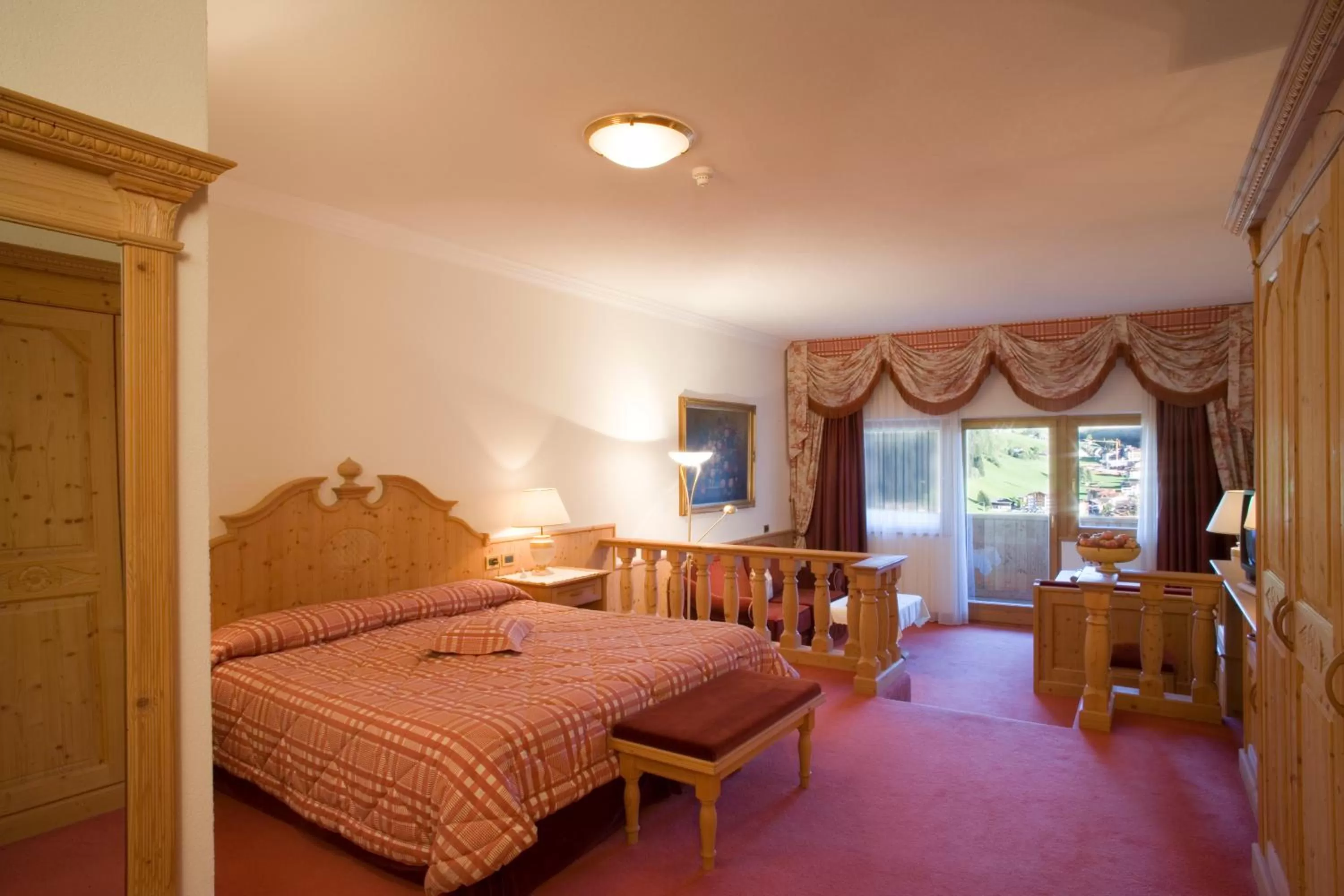 Bed in Hotel Sassongher