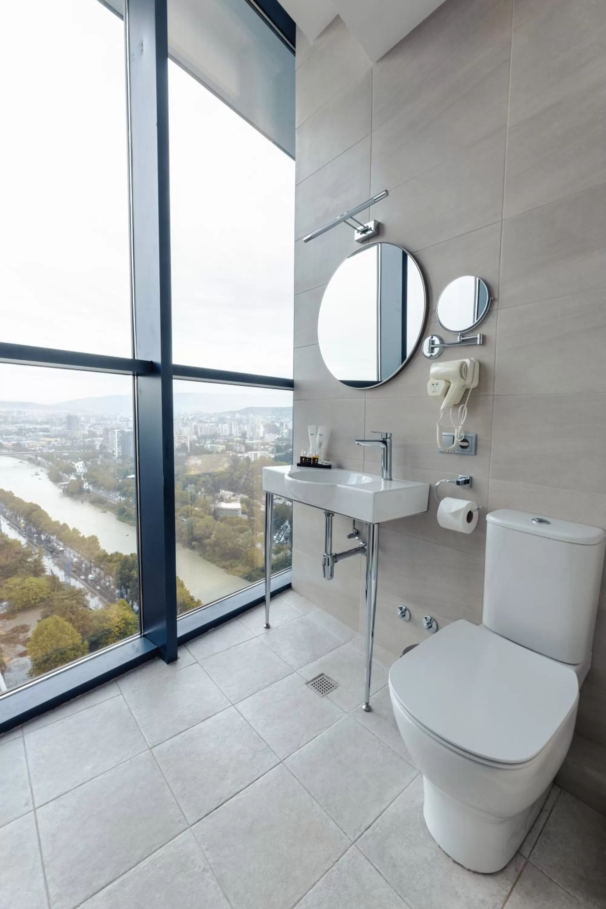 Bathroom in Meta Business Hotel By King David