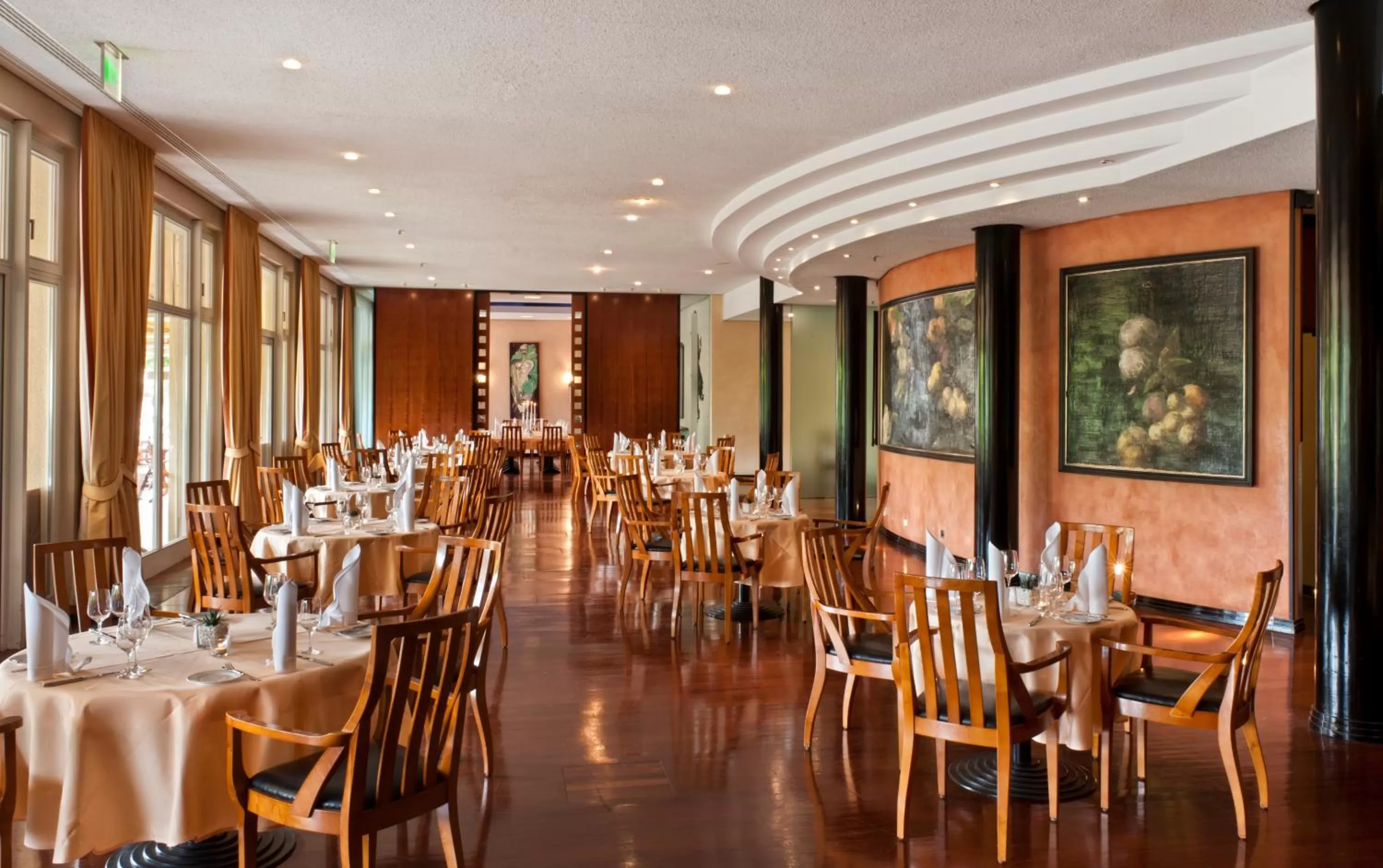 Restaurant/places to eat in Radisson Blu Park Hotel & Conference Centre