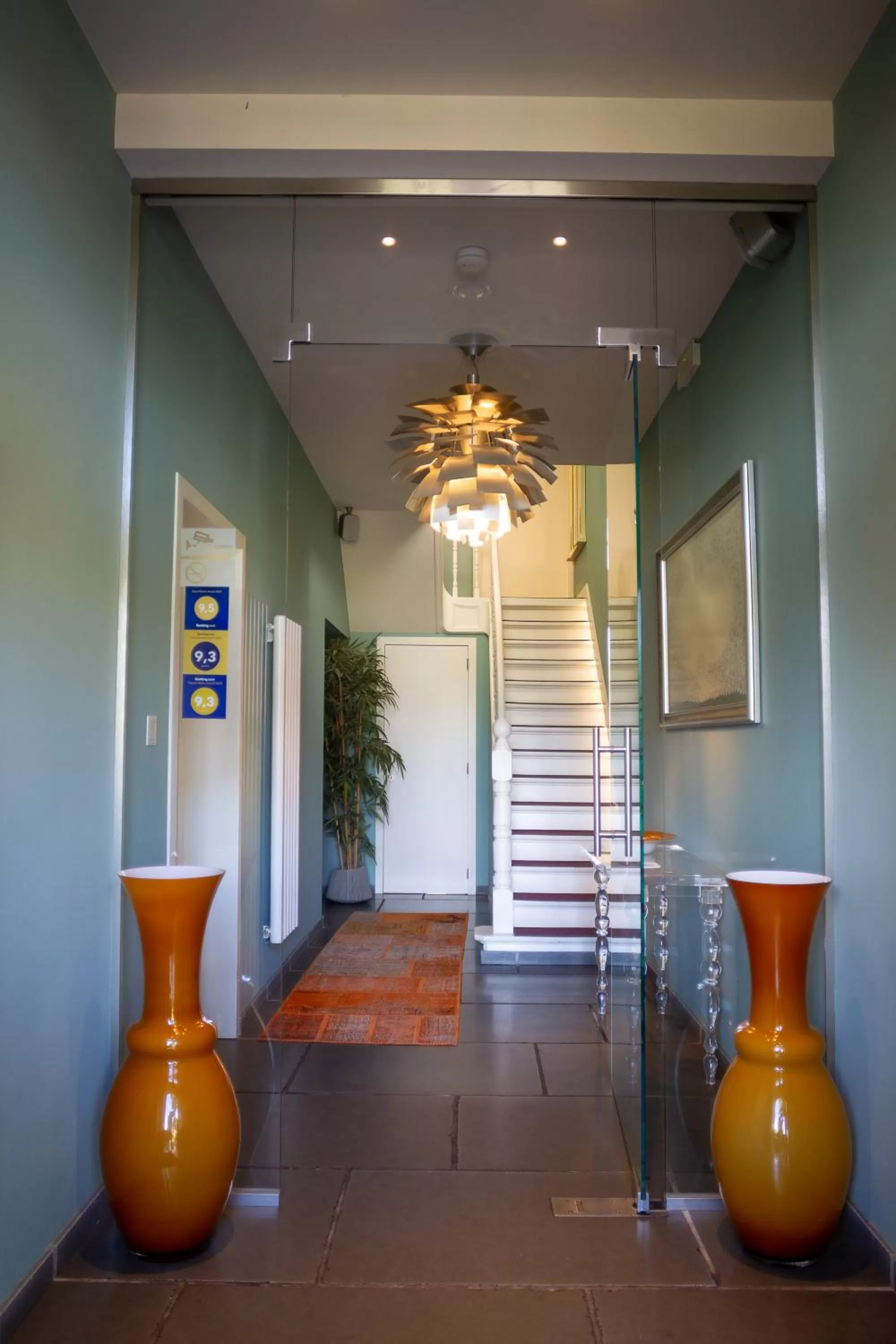 Facade/entrance in B&B Saint-Georges -Located in the city centre of Bruges-