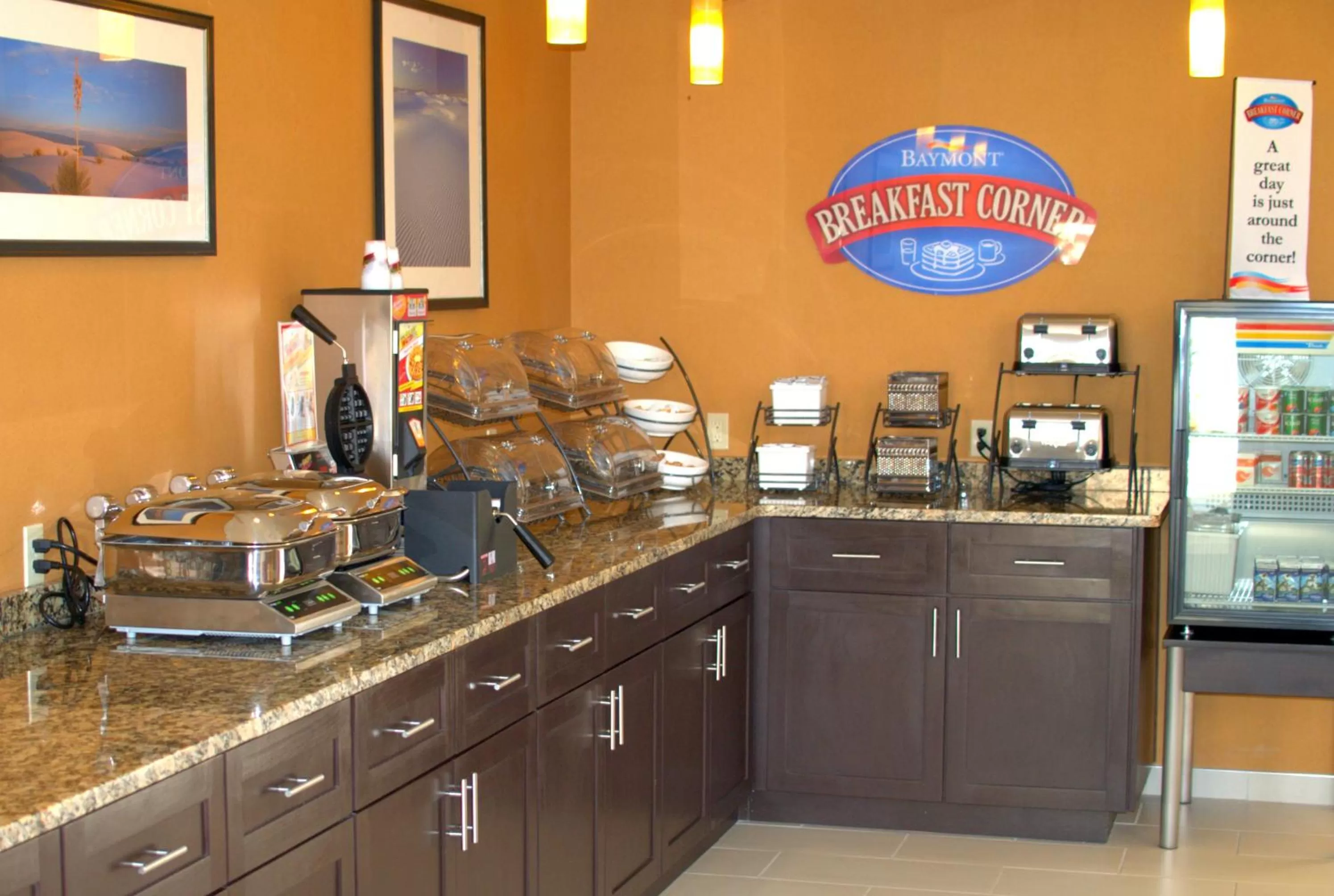 Restaurant/places to eat in Baymont by Wyndham Hobbs