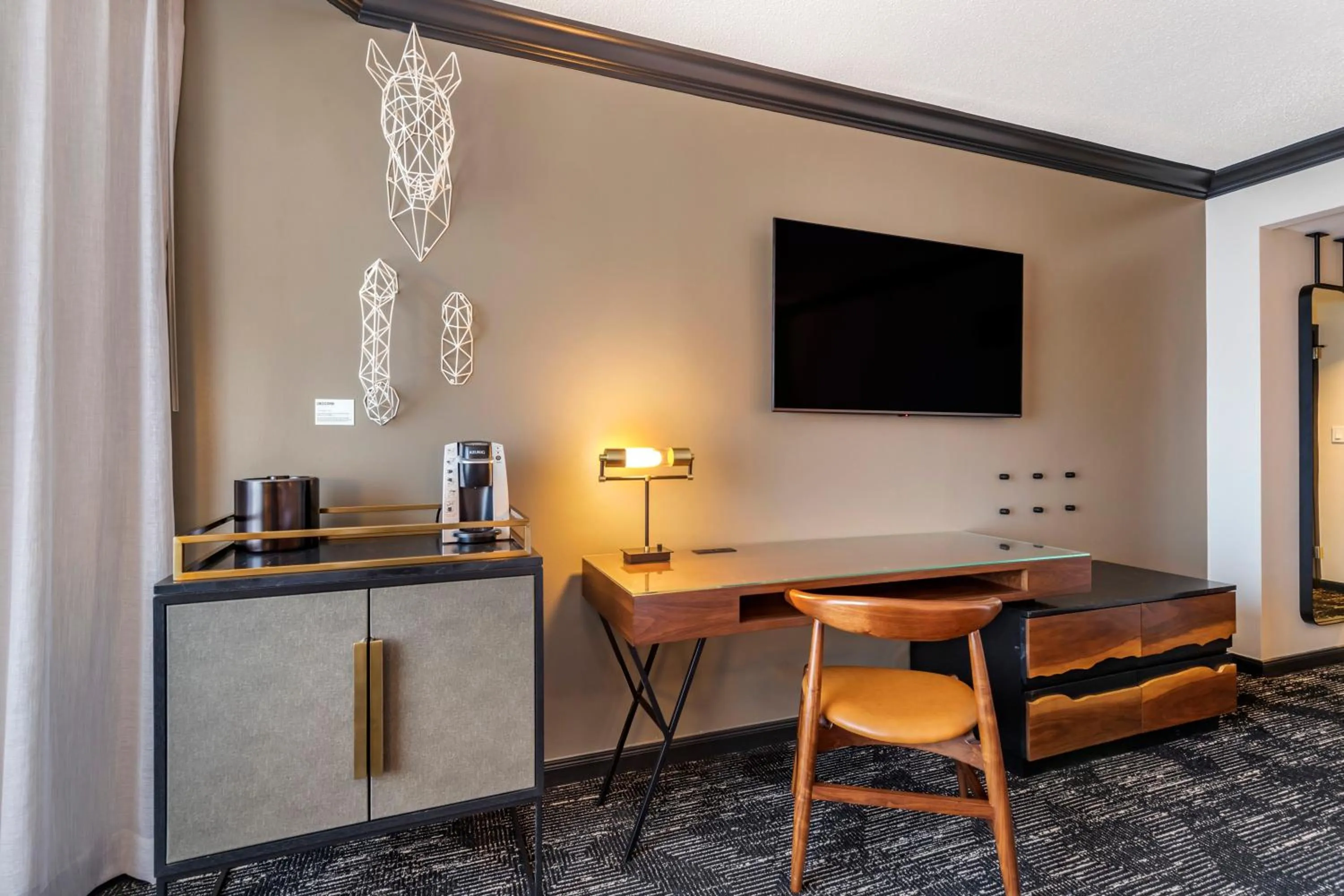 Photo of the whole room in Omni Austin Hotel Downtown