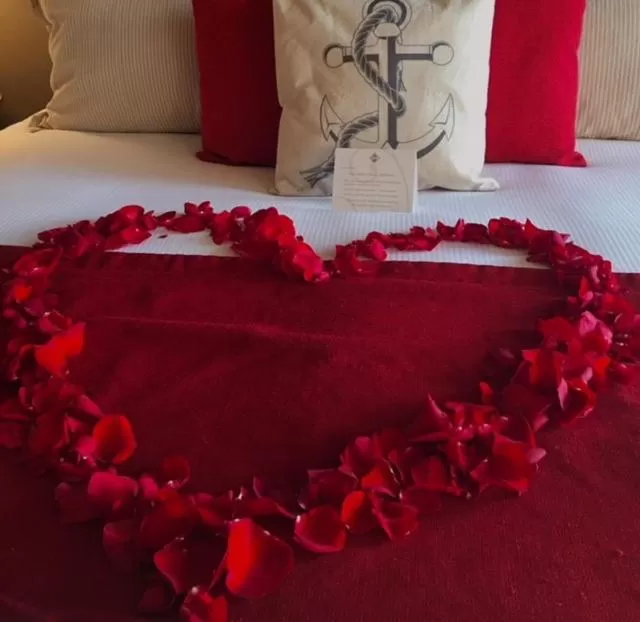 Other, Bed in La Conner Channel Lodge