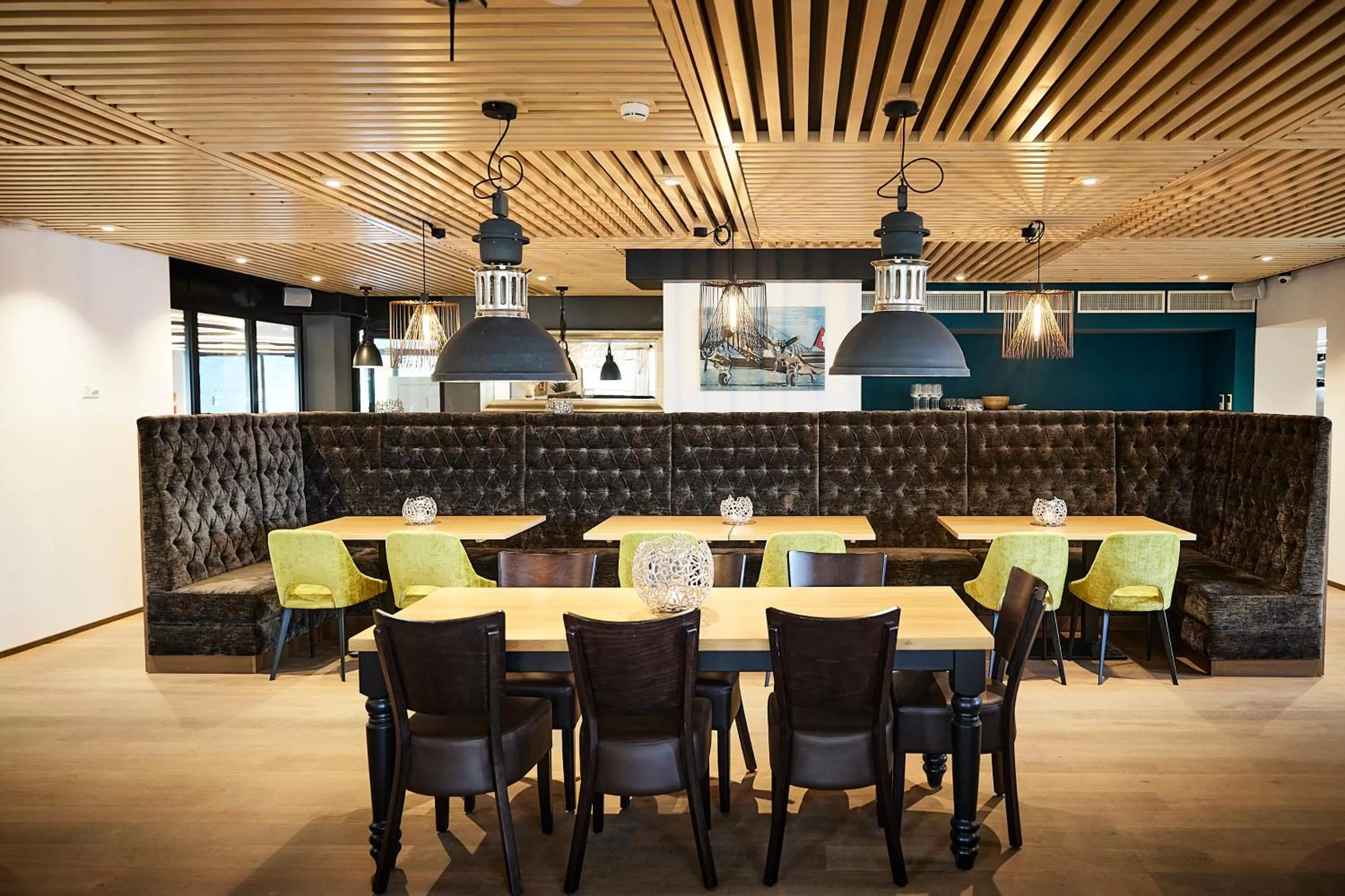 Restaurant/places to eat in AMANTE Hotel