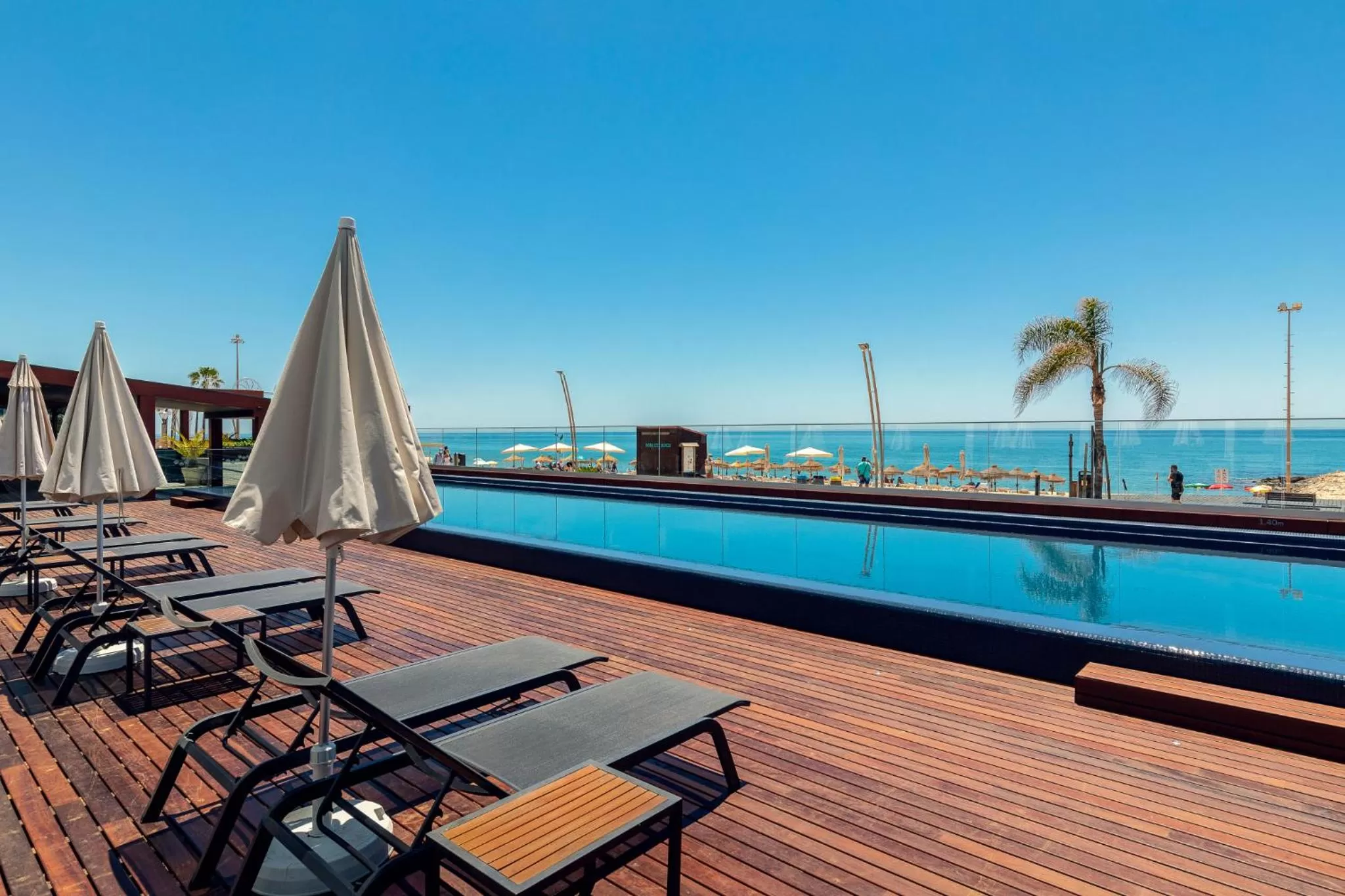 Swimming pool in Dom Jose Beach Hotel (Plus)