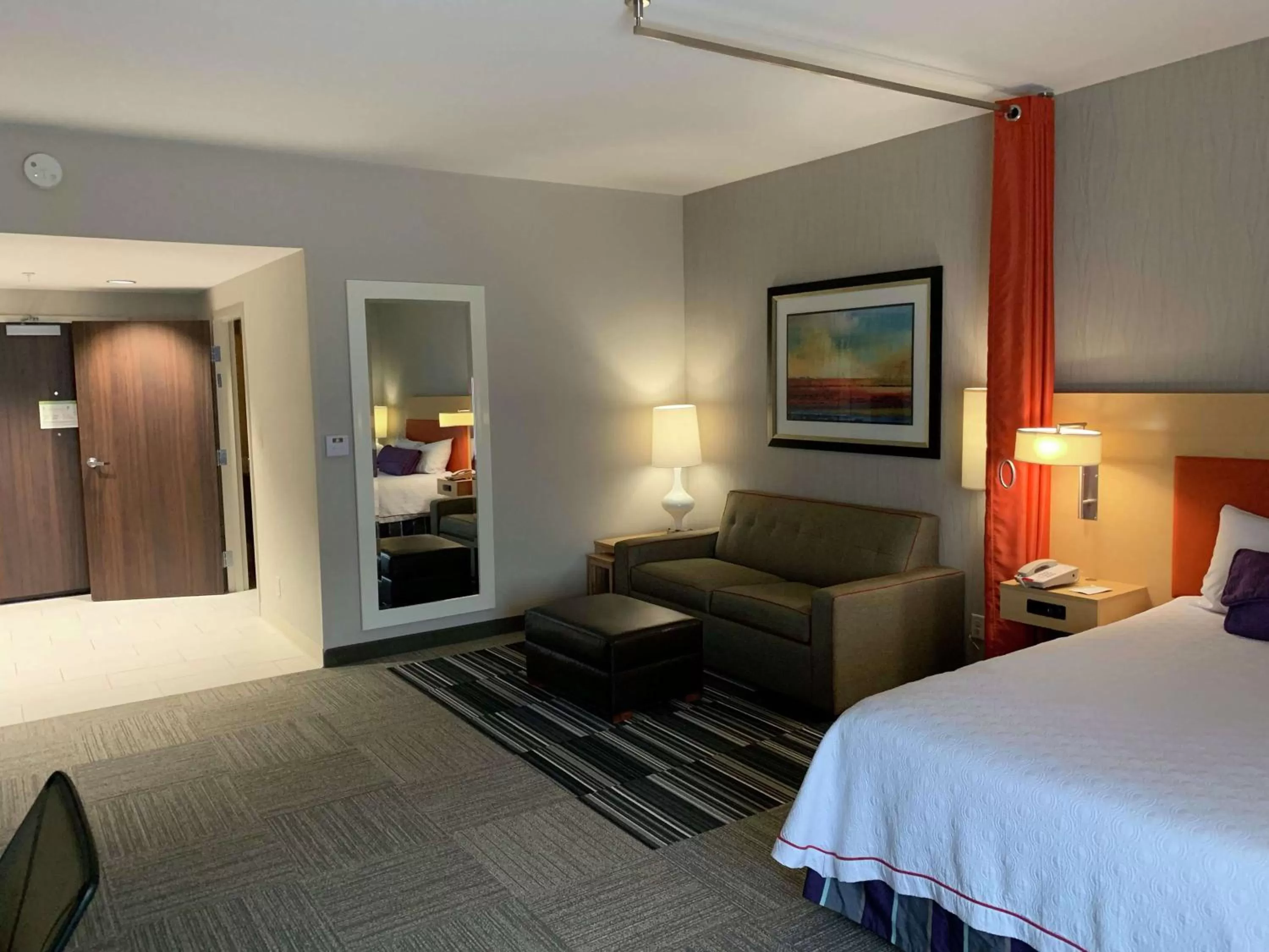 Photo of the whole room, Bed in Home2 Suites by Hilton Fort Smith