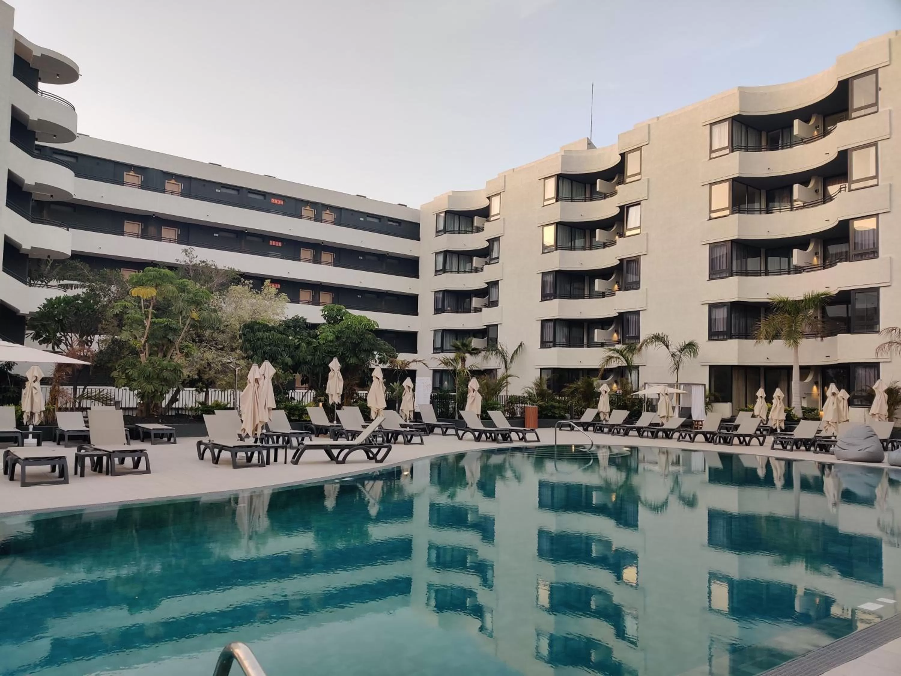 Swimming pool in Luxury Apartment with pool view