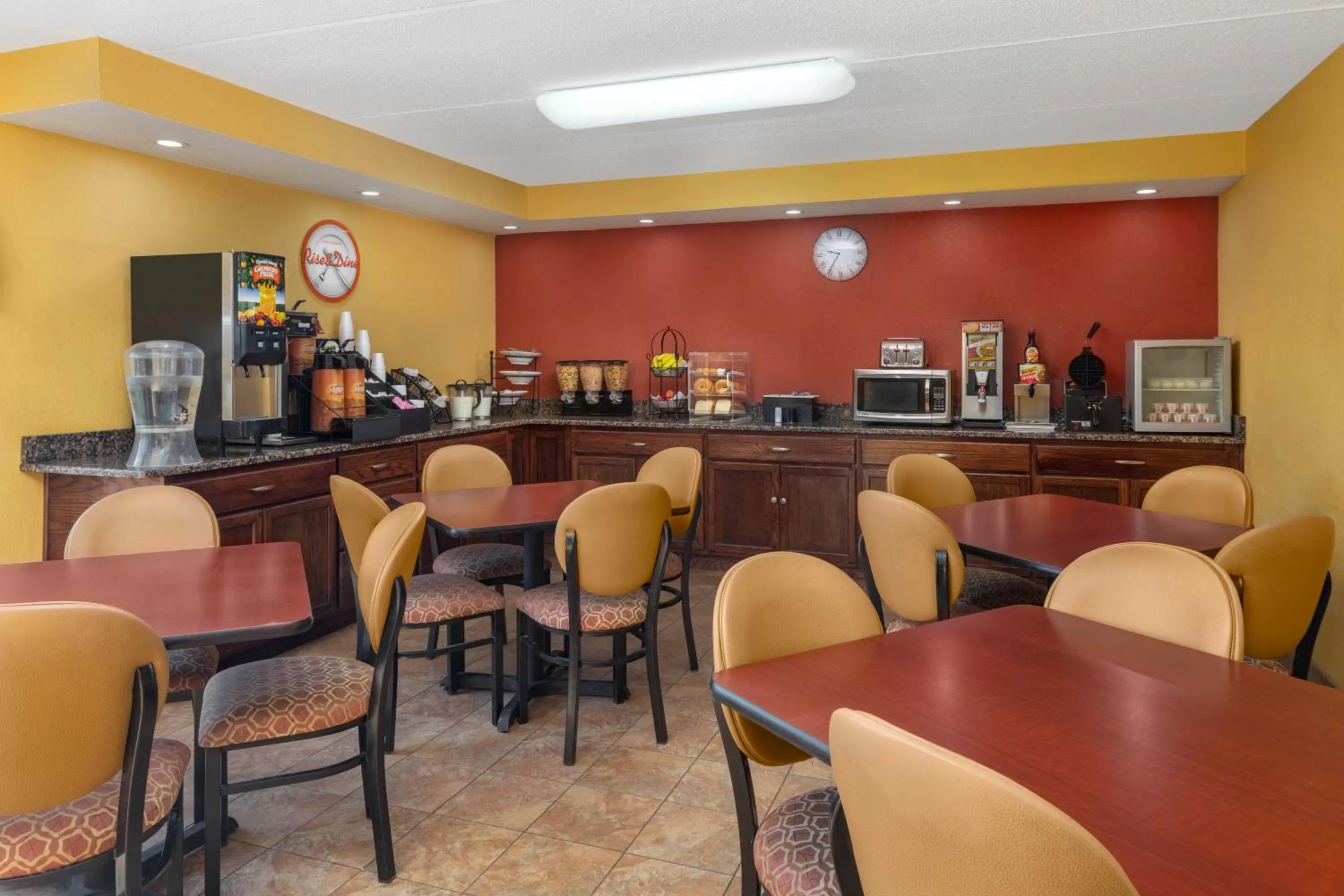 Breakfast in Howard Johnson by Wyndham Rock Hill