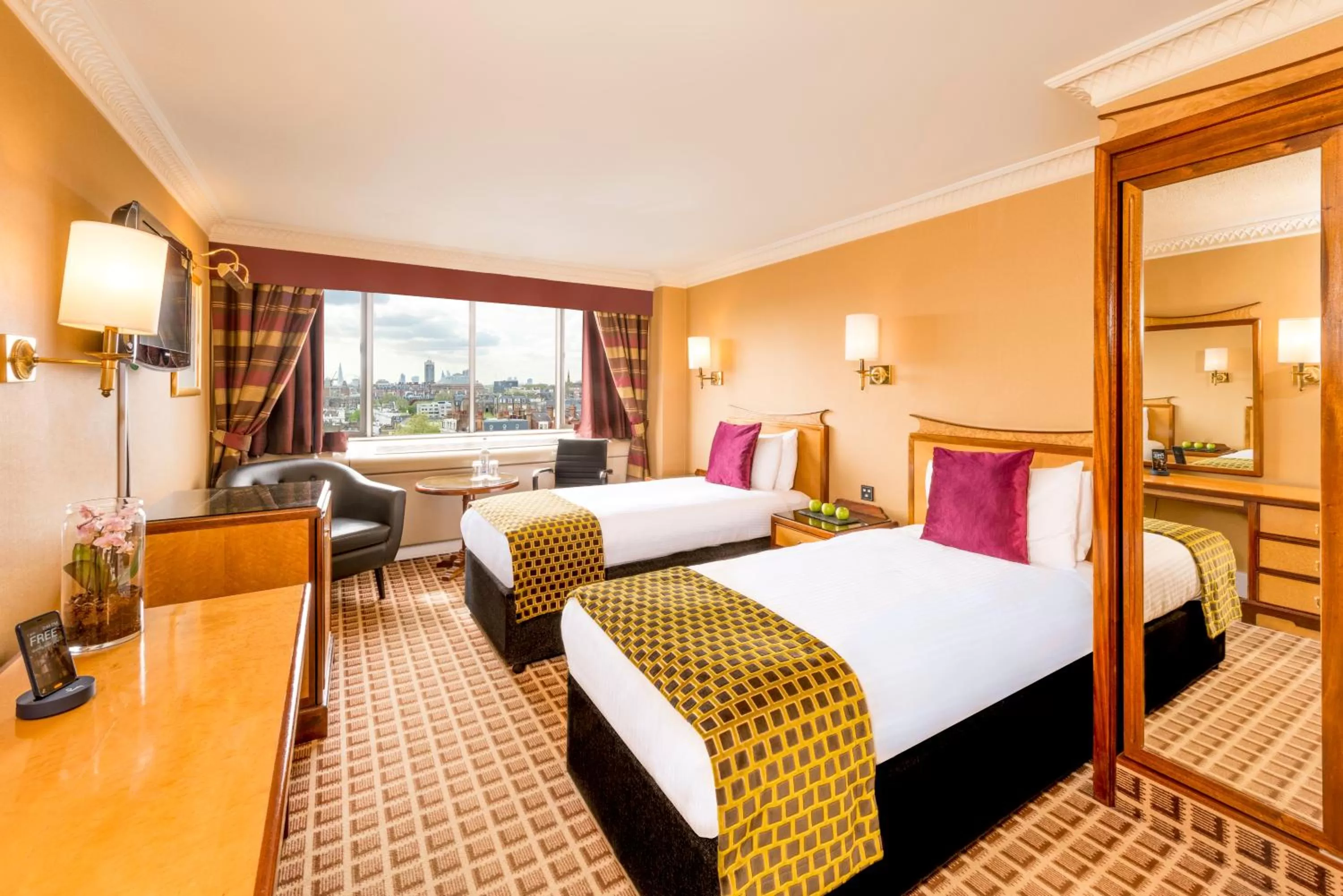 Bed in Copthorne Tara Hotel London Kensington