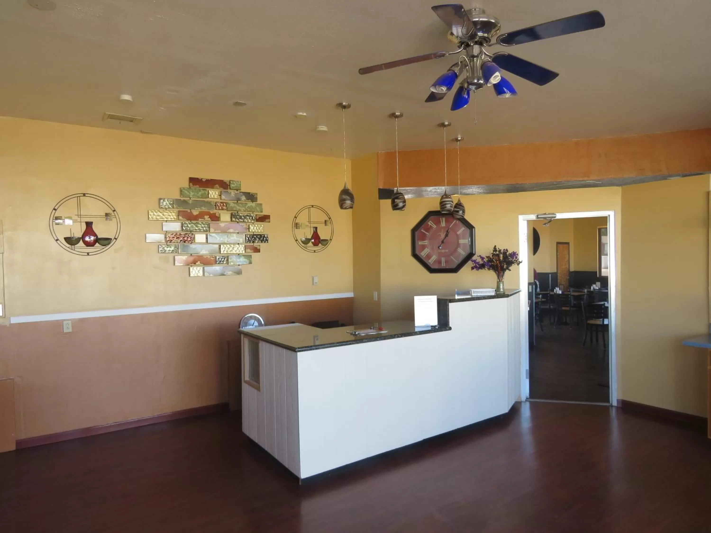 Lobby or reception in Economy Inn