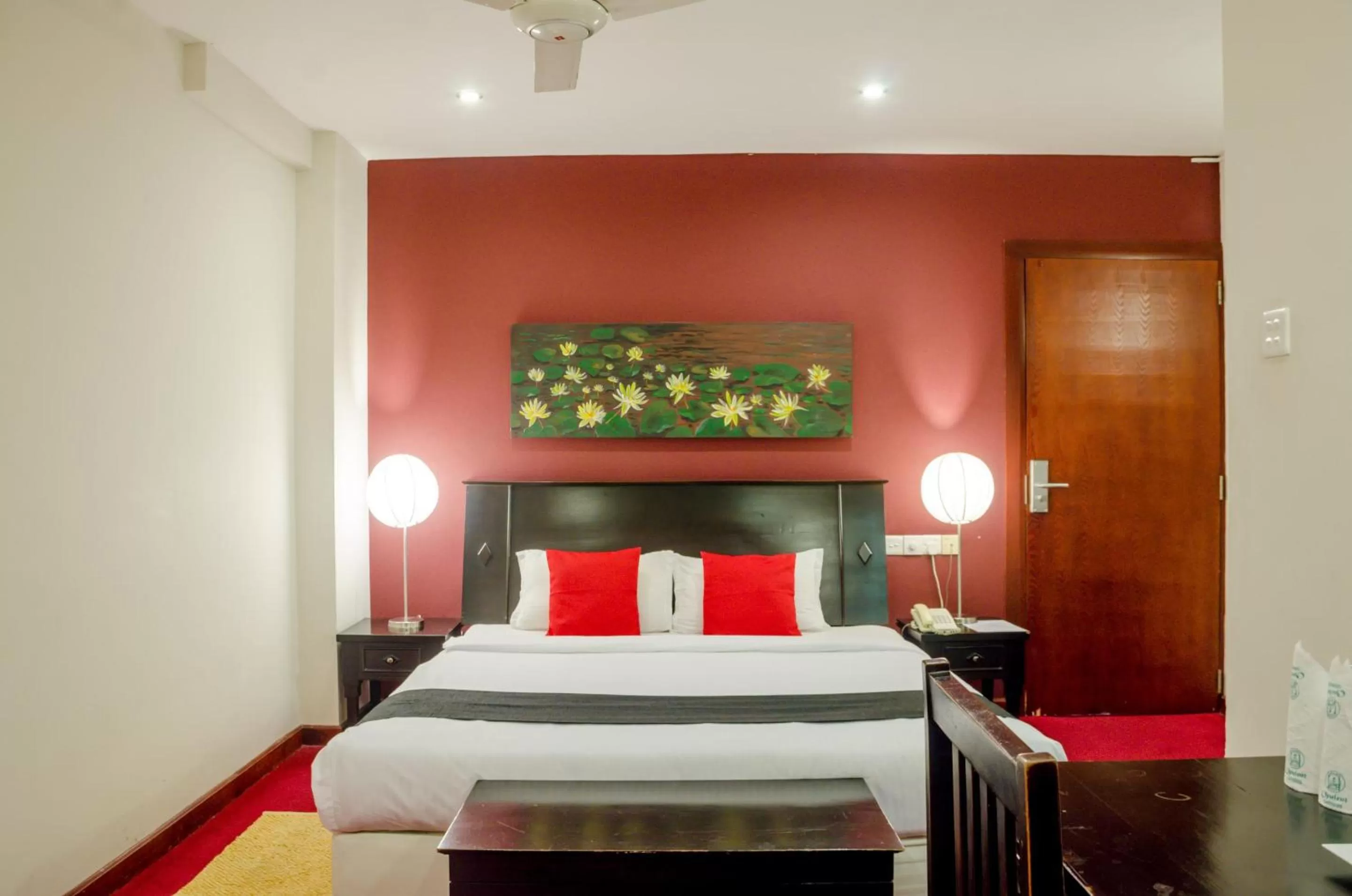 Bedroom, Bed in Opulent River Face Hotel