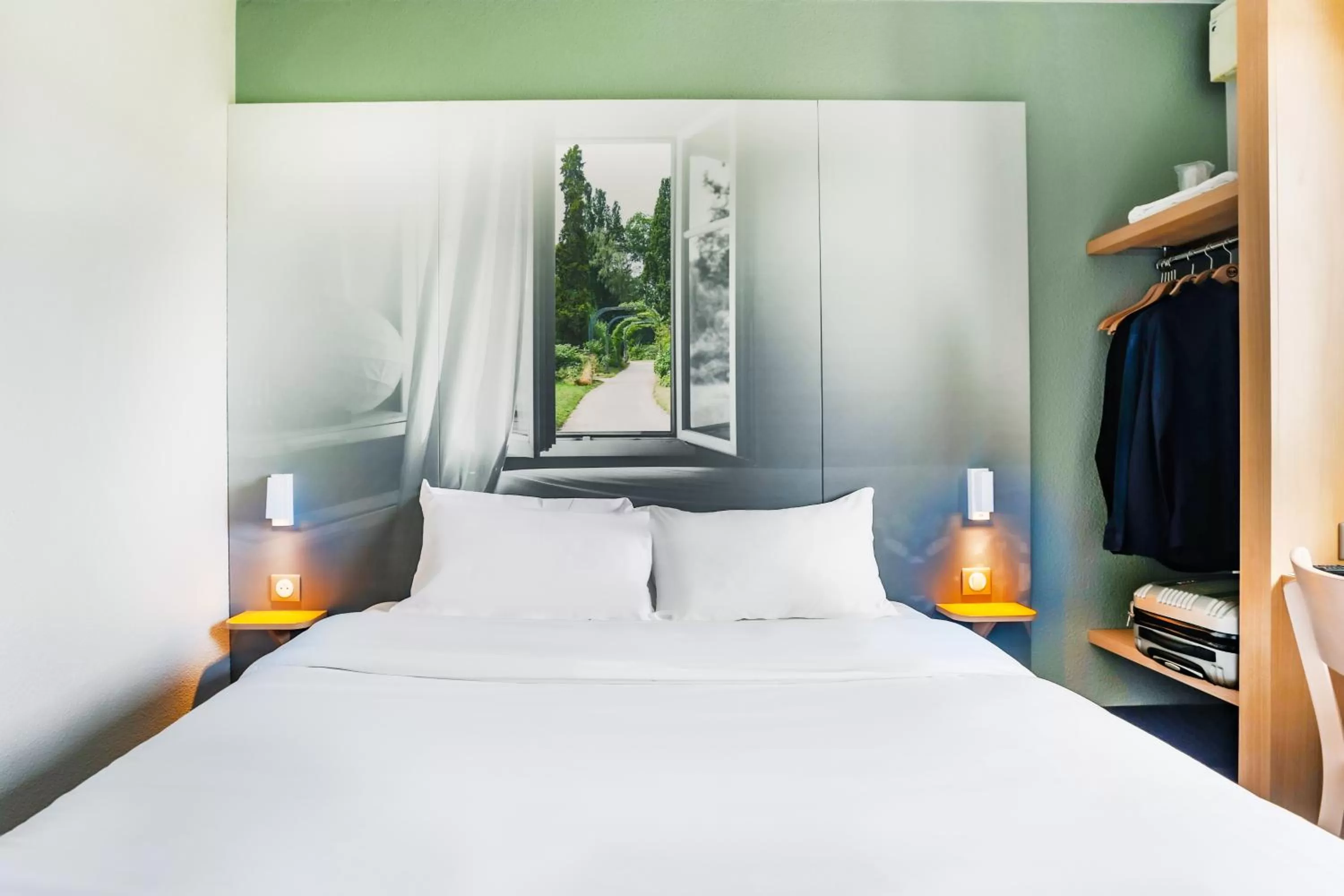 Bedroom, Bed in B&B HOTEL Nancy Frouard