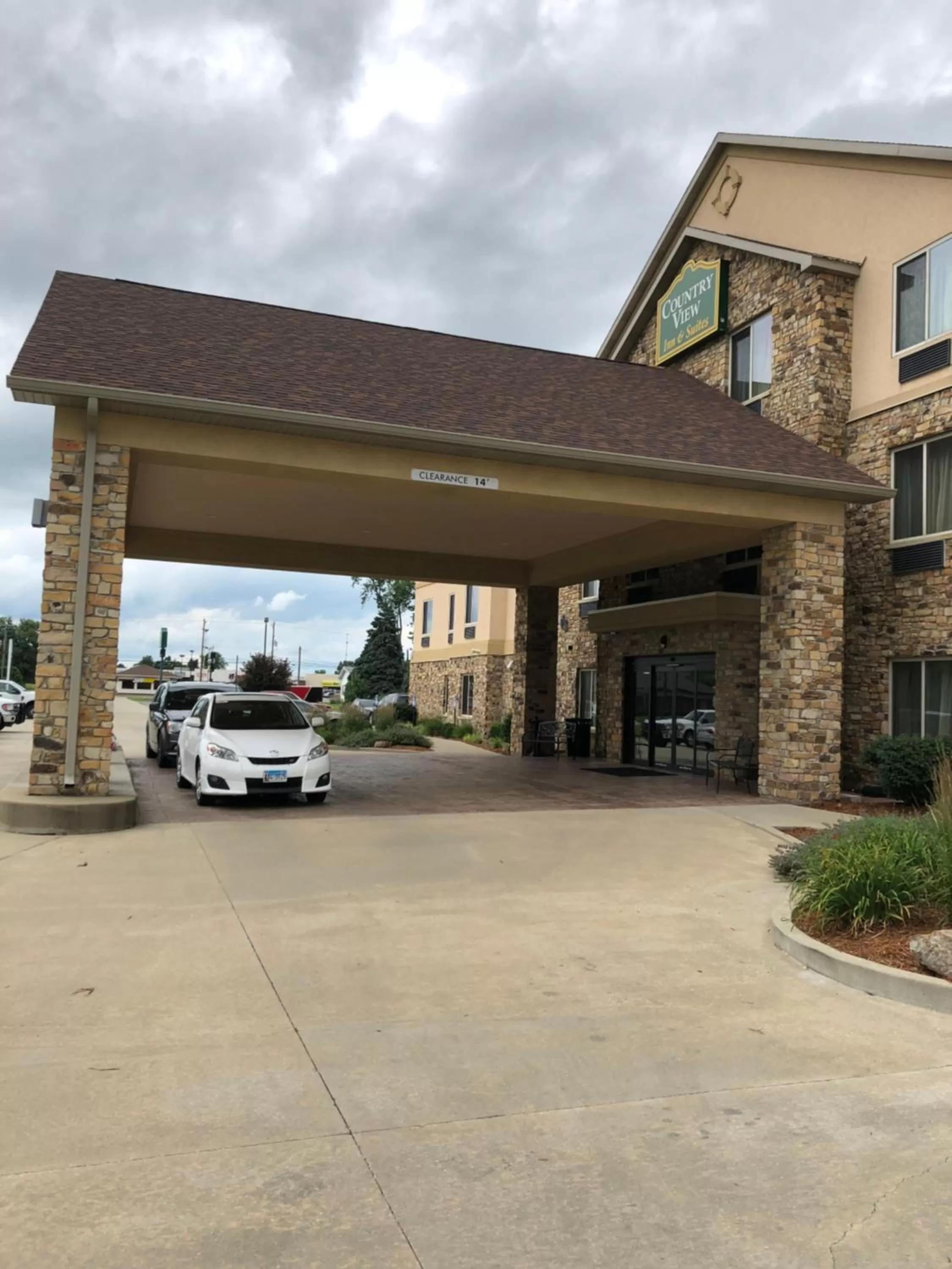 Facade/entrance in Countryview Inn & Suites