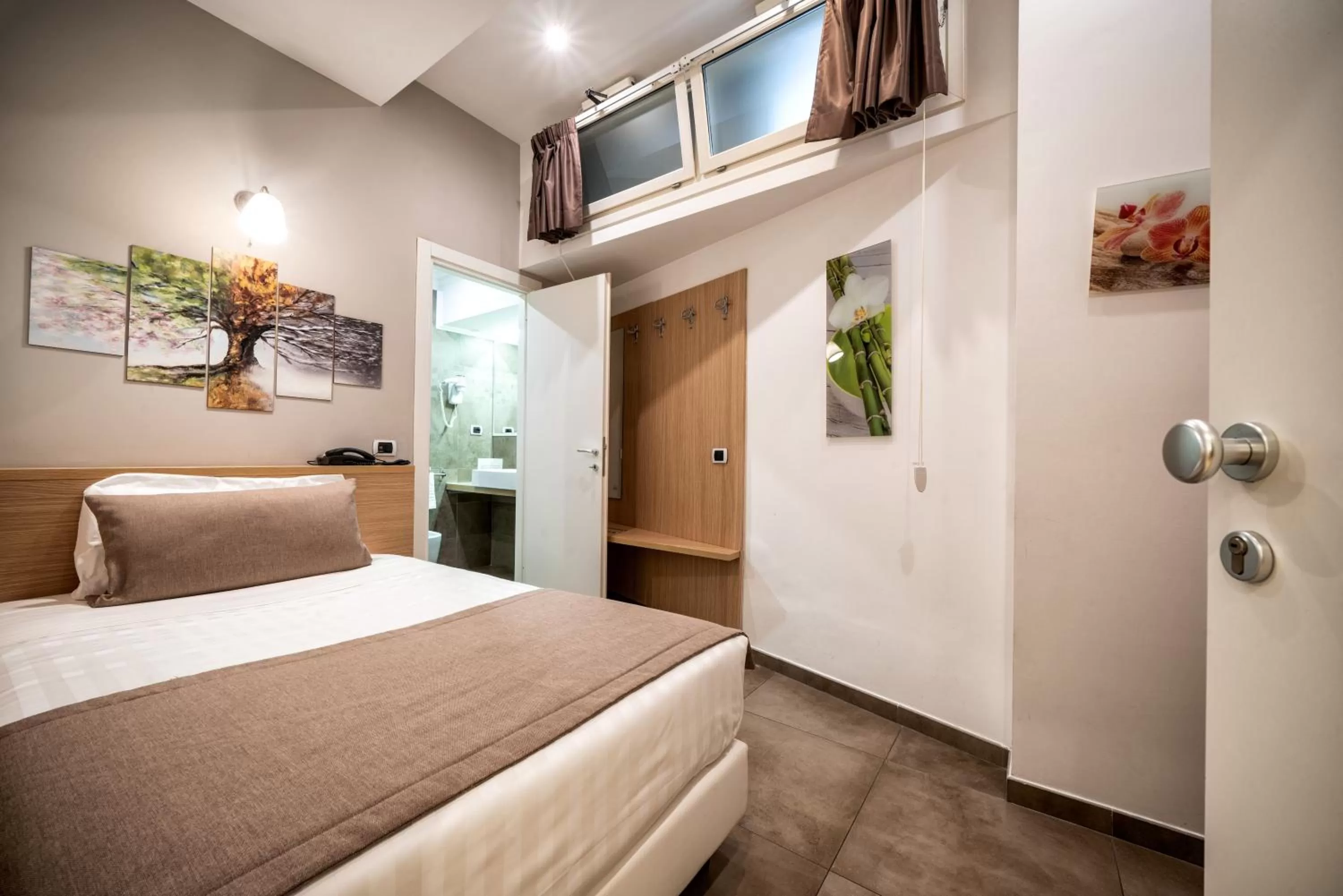 Bedroom, Bed in Hotel Paolo II