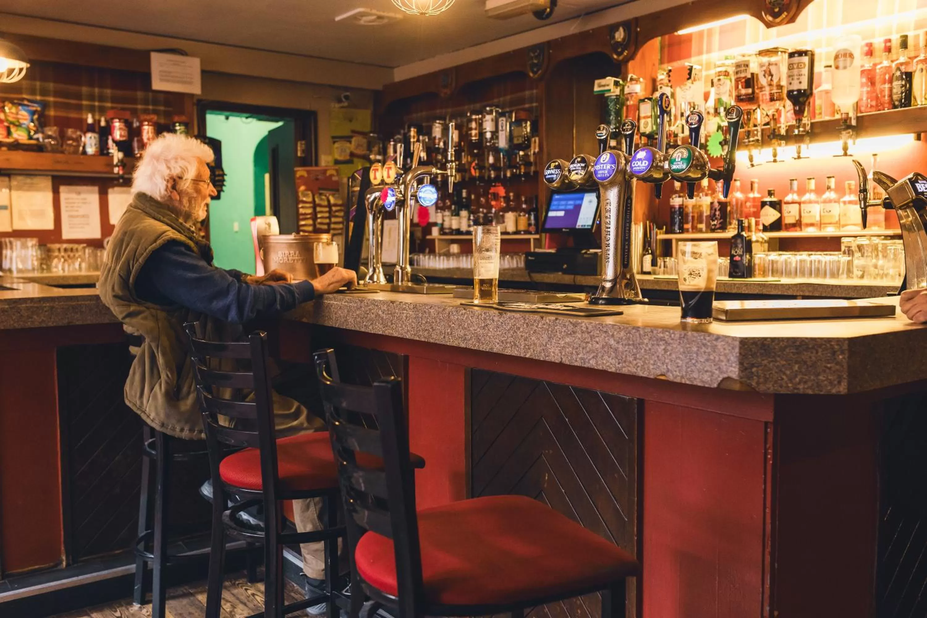 Lounge or bar in Carlton Hotel