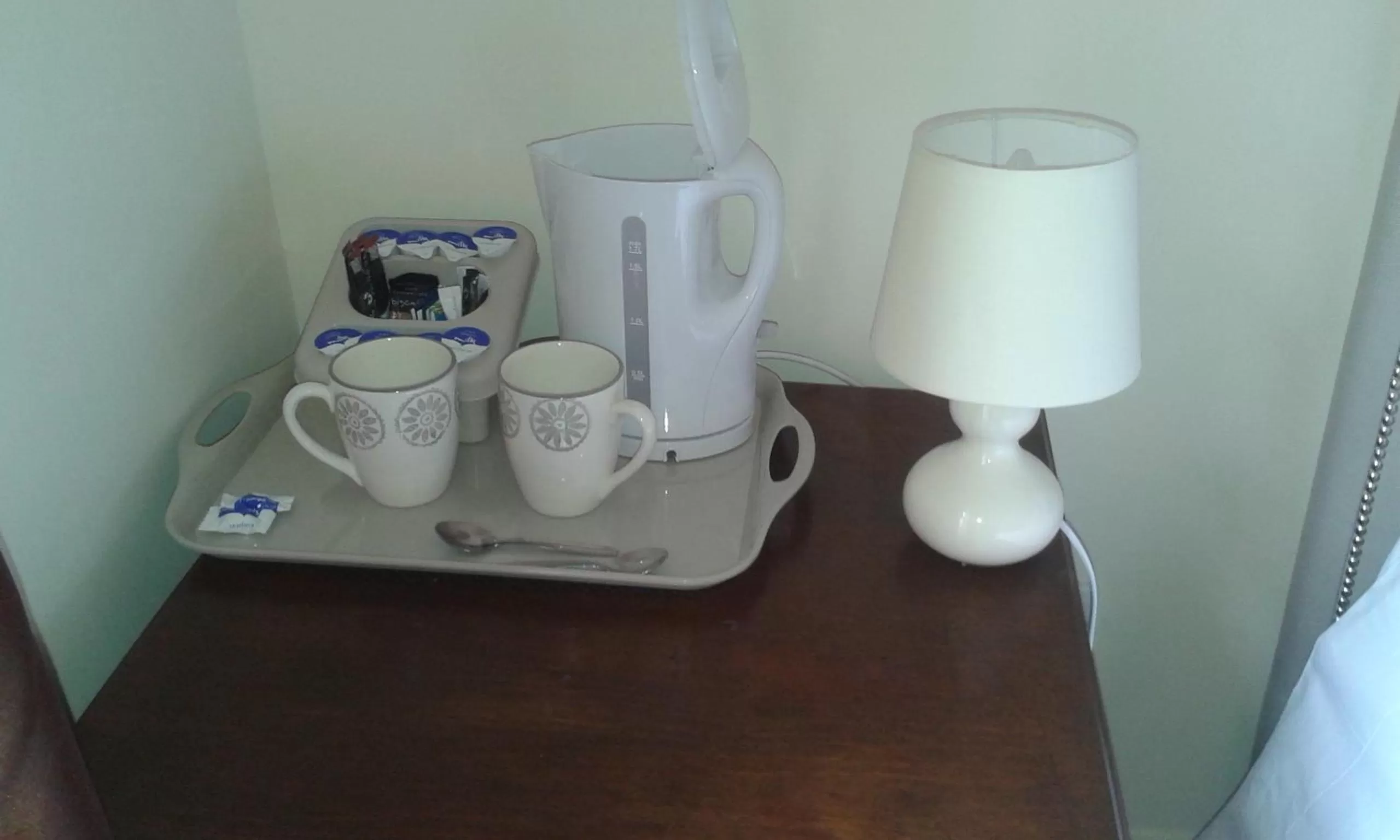 Non alcoholic drinks in Ellesmere Hotel