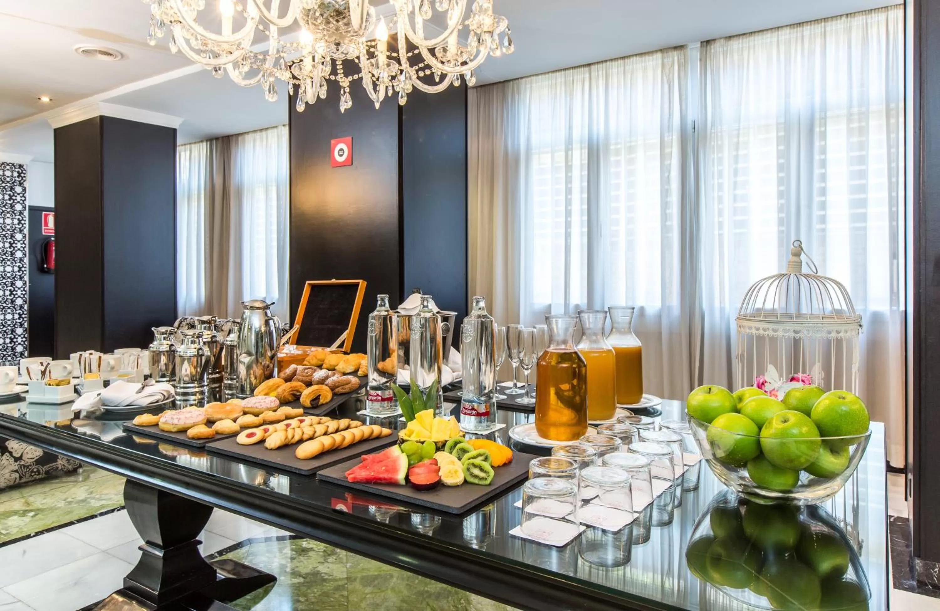 Meeting/conference room in Leonardo Hotel Granada