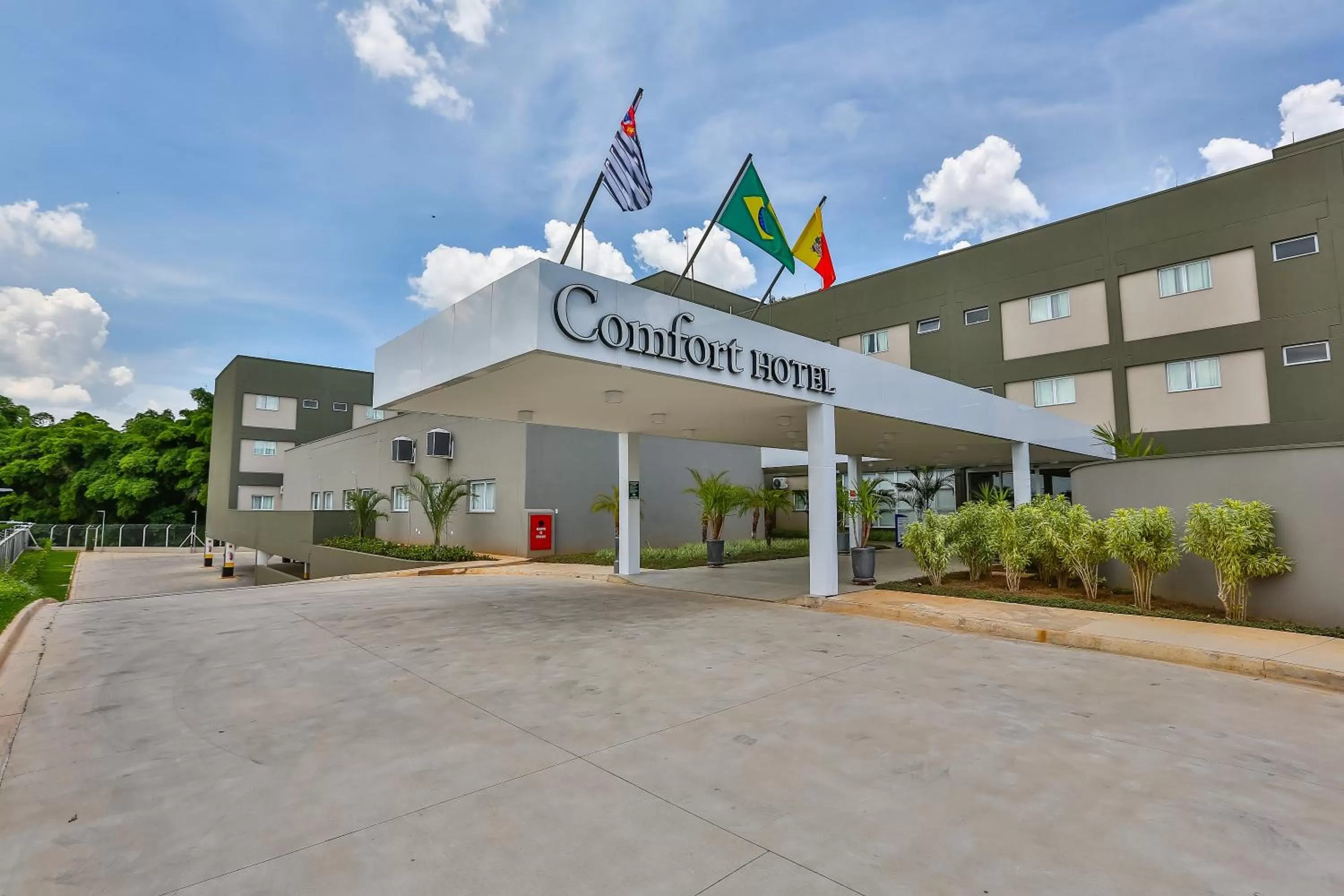 Property logo or sign in Comfort Mogi Guaçu