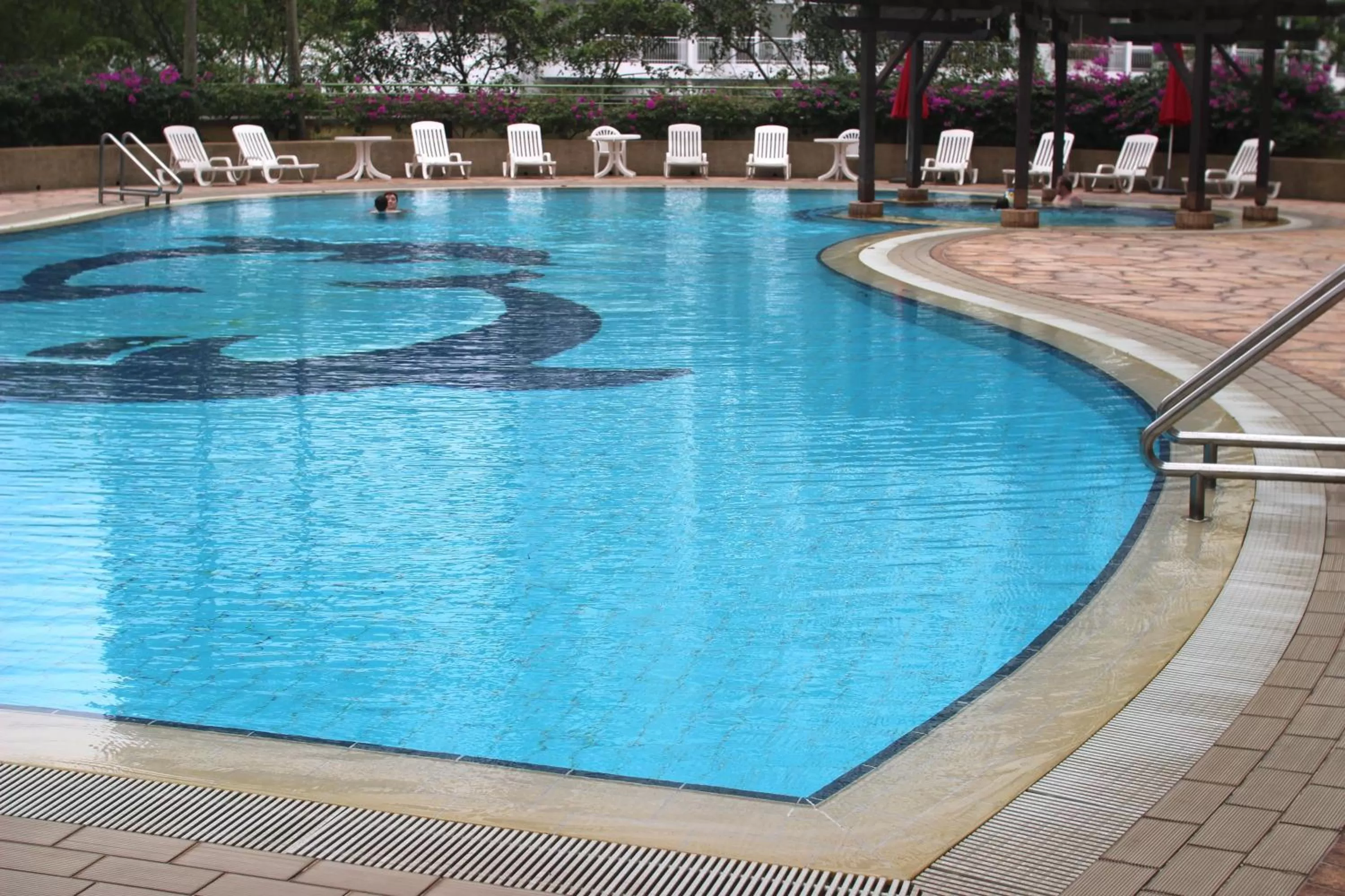 Swimming pool in Furama RiverFront